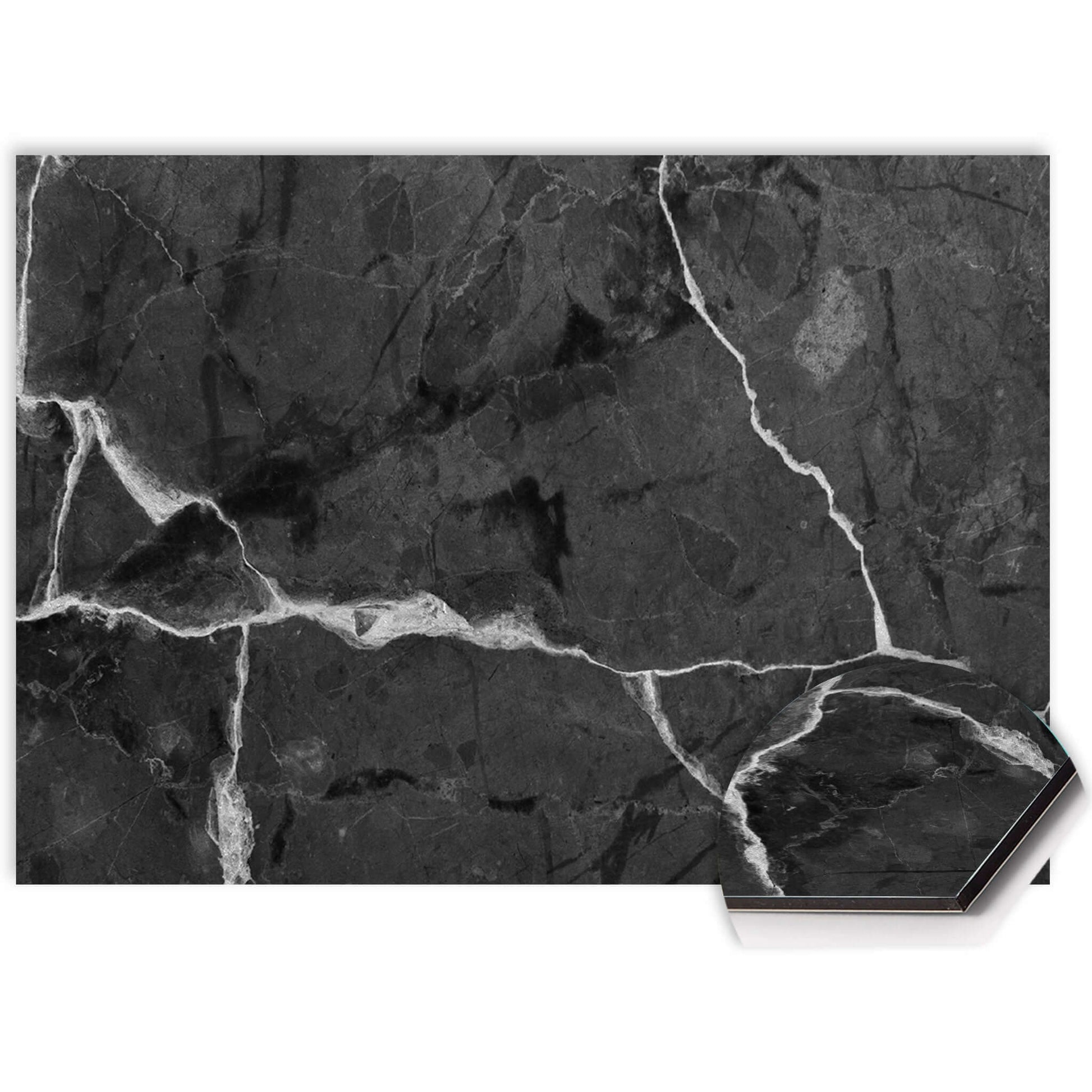 Close-up van Black Marble spatscherm keuken met diepzwart marmer en witte aderen