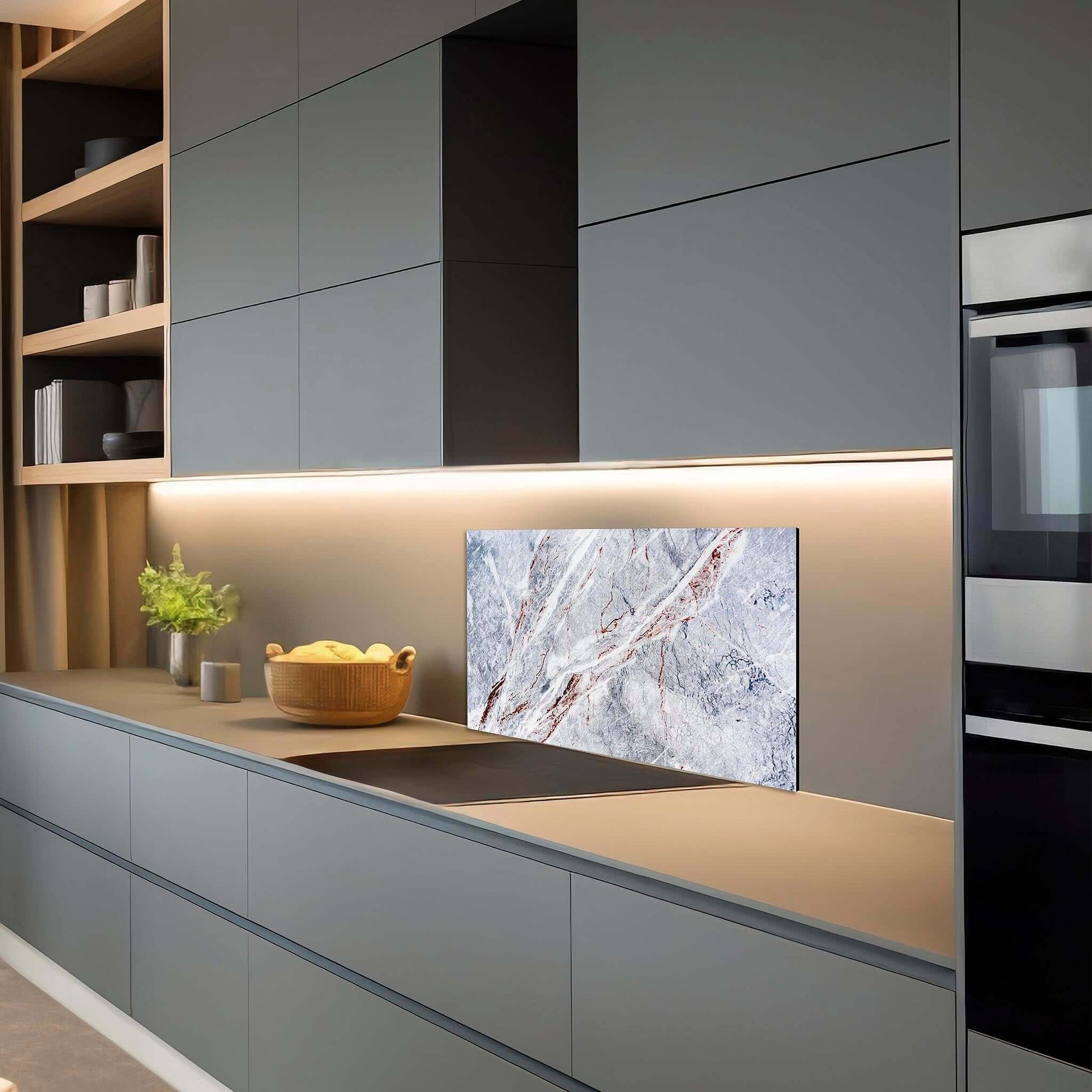 Elegant Marble spatscherm met marmerdesign in moderne keuken