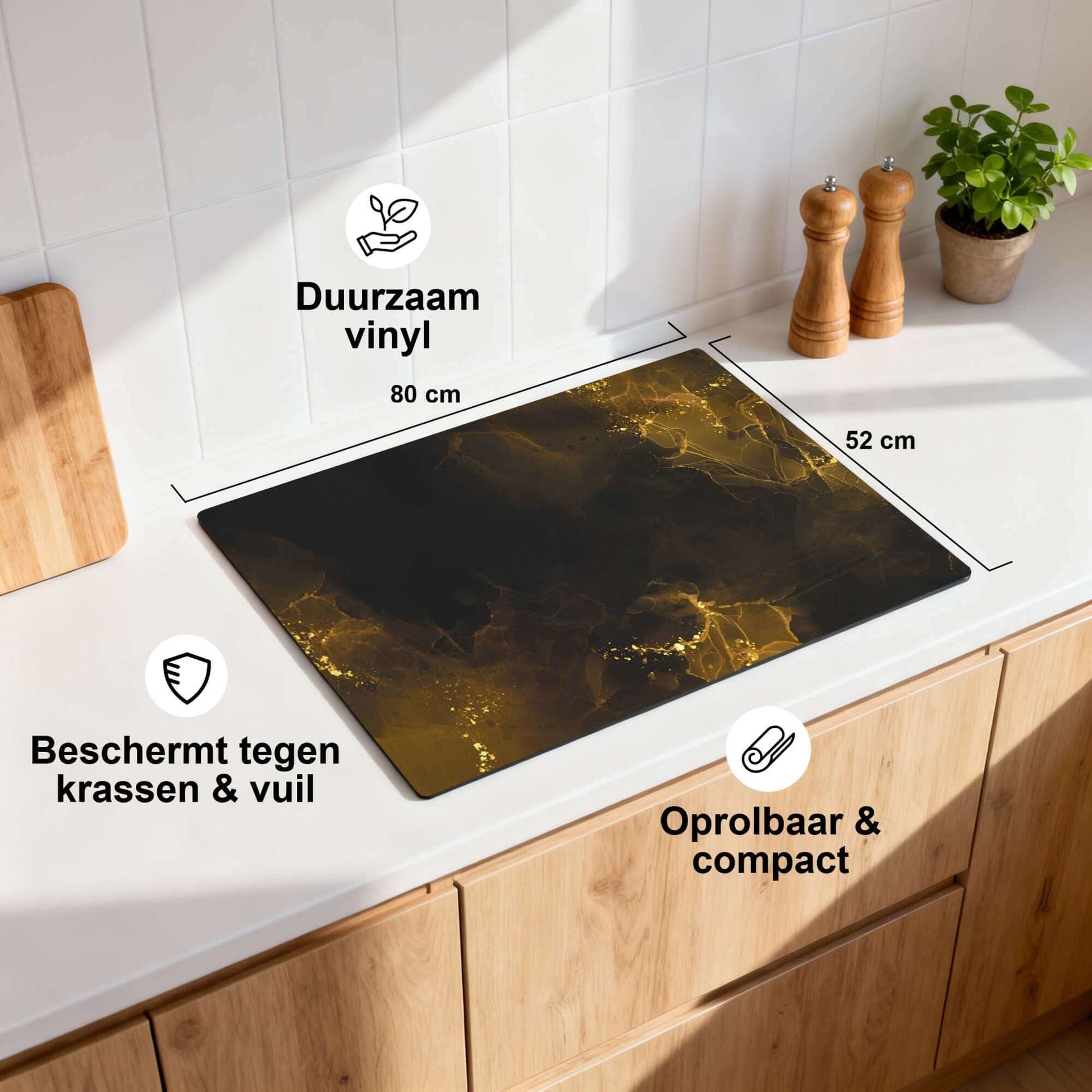 Golden Smoke – Inductie Beschermer op een keukenblad, duurzame en stijlvolle bescherming tegen krassen en vuil.