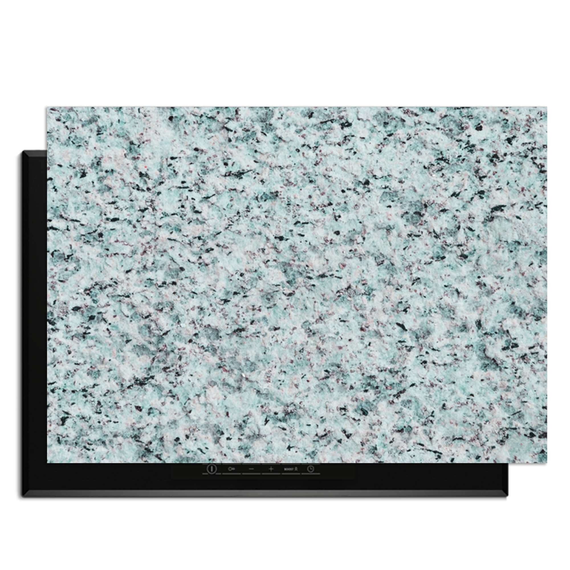 Baltic Mist - Inductie Beschermer met een elegant blauwgrijs graniet-design voor moderne keukens.