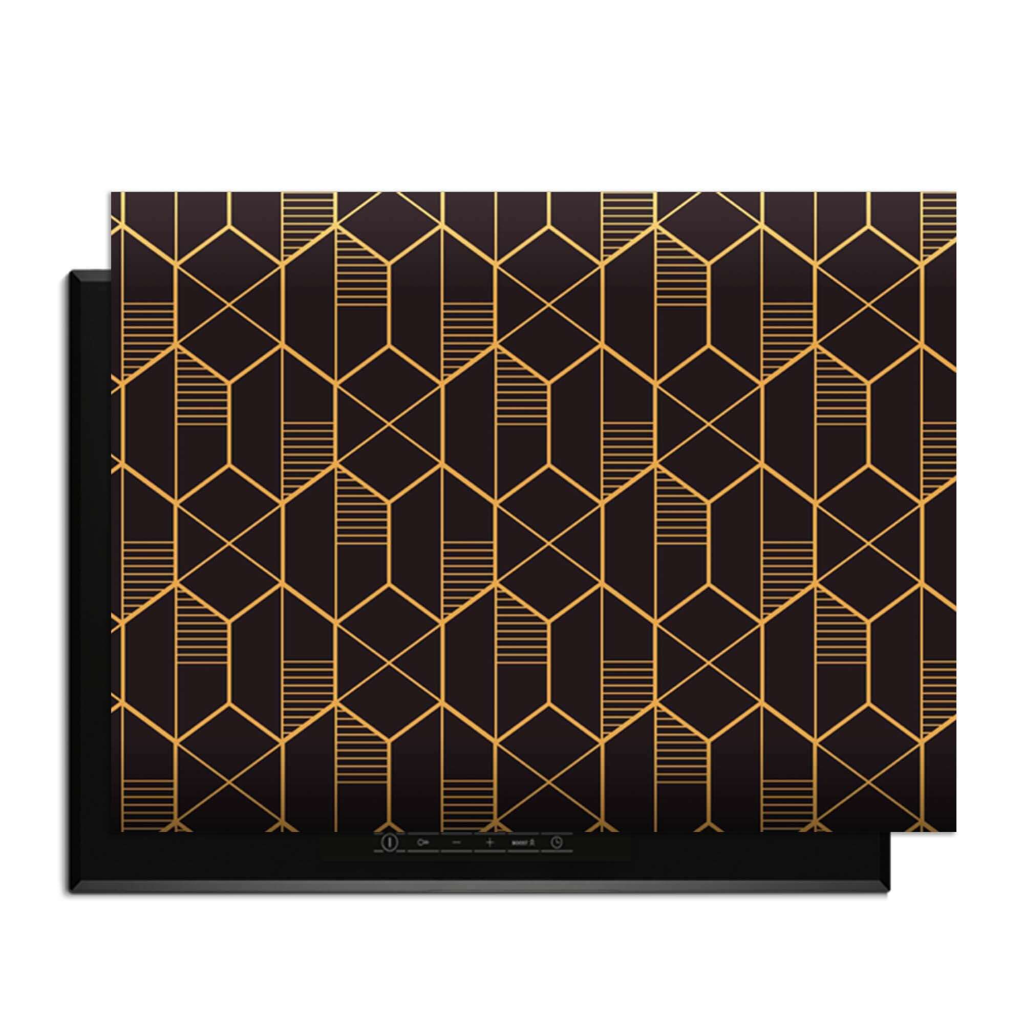 Golden Prism – Inductie Beschermer met geometrisch gouden patroon op zwart