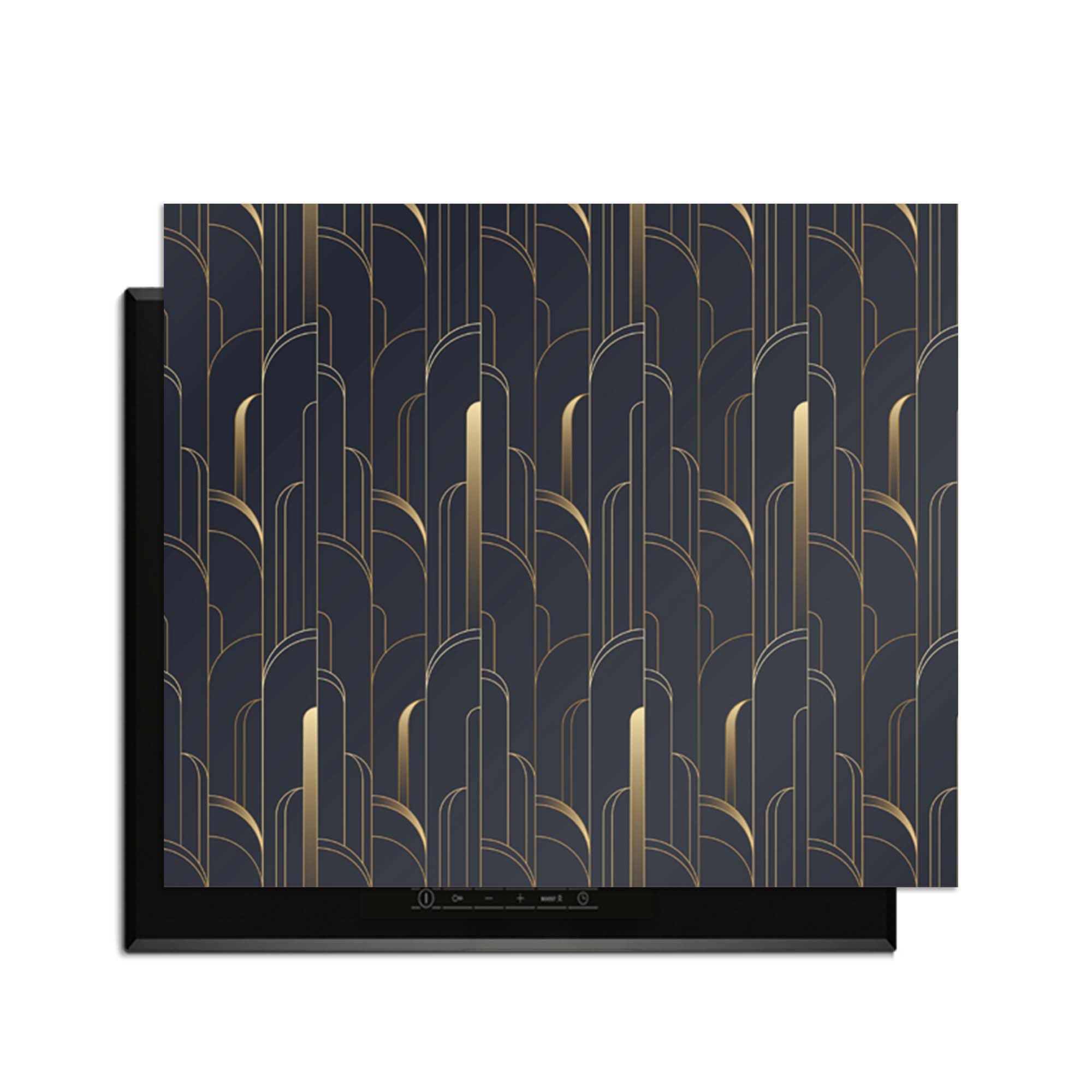 Art Deco Lines – Inductie Beschermer met geometrisch patroon in goudtinten voor luxe keukenbescherming.
