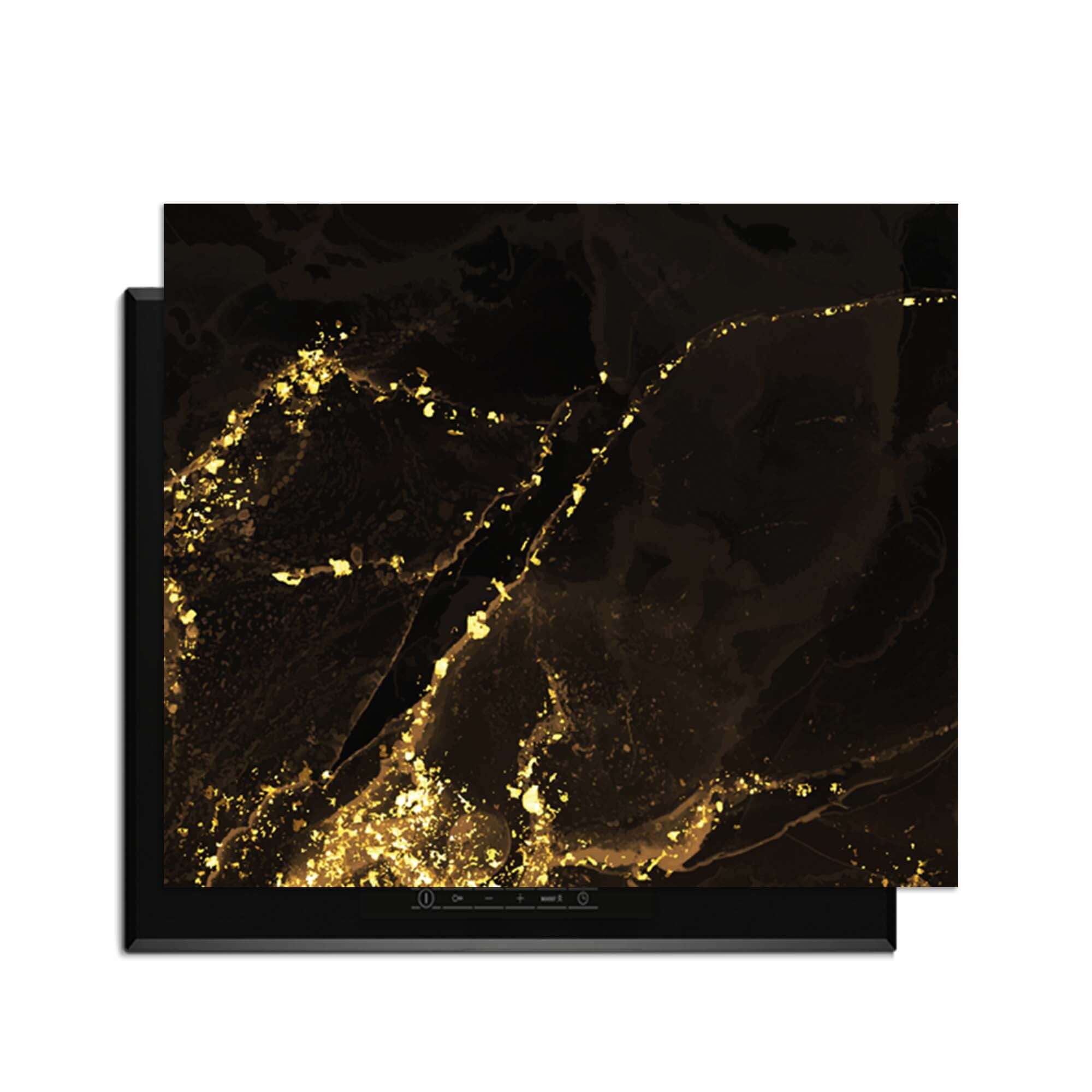 Gilded Marble – Inductie Beschermer met chique marmerlook en rijke gouden aders voor luxe keukenlook.