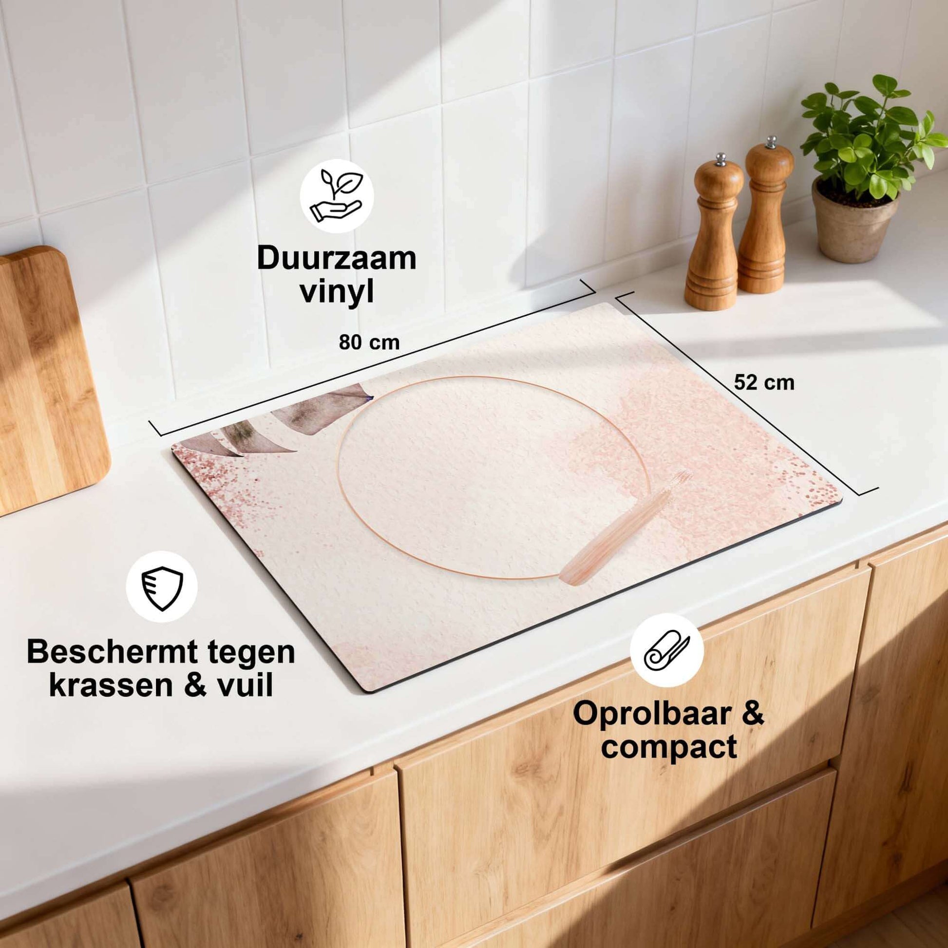 Soft Harmony - Inductie Beschermer in een moderne keuken, duurzaam en design met rustgevende nude tinten.