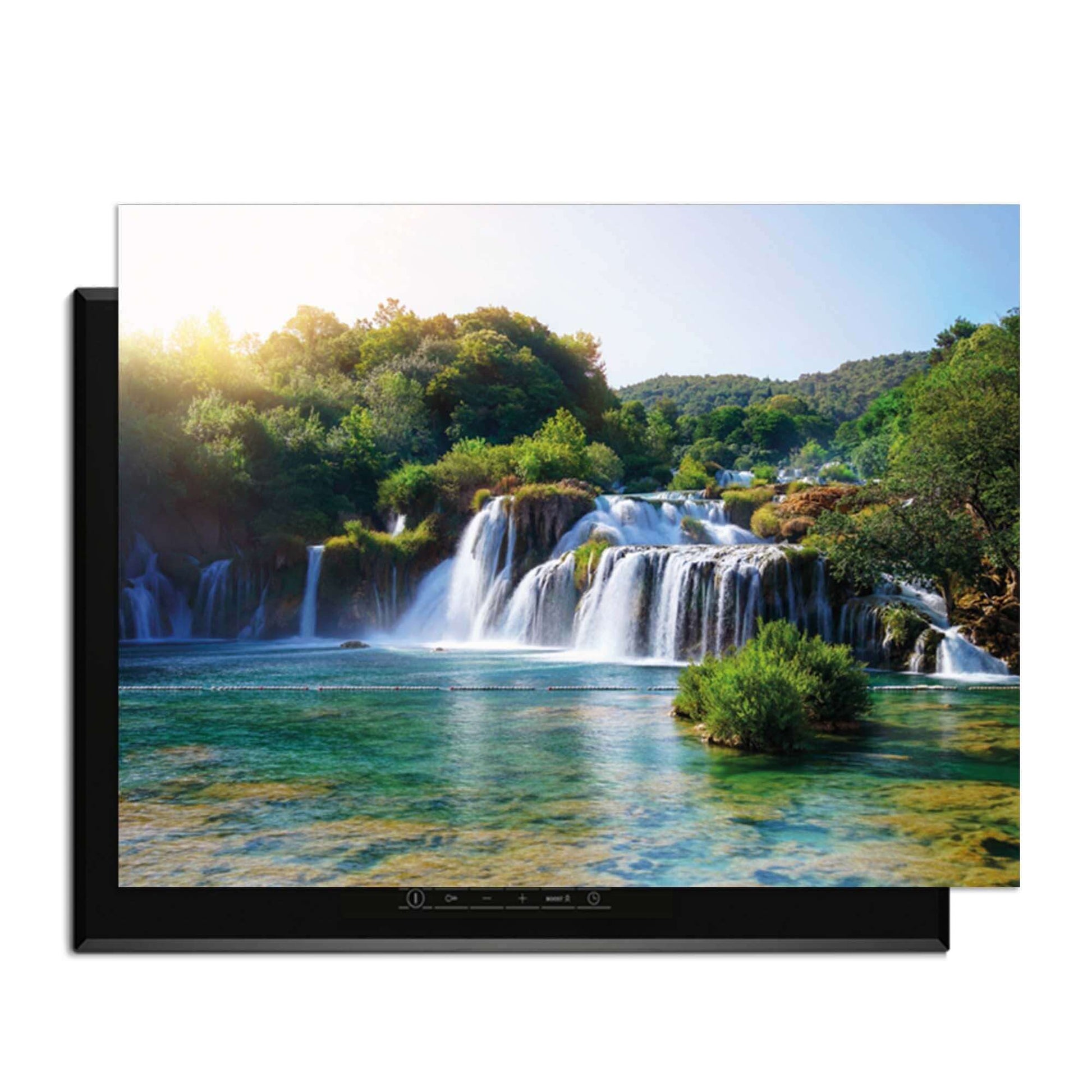 Whispering Falls – Inductie Beschermer met serene waterval en groene oase, perfect voor een rustgevende keuken.