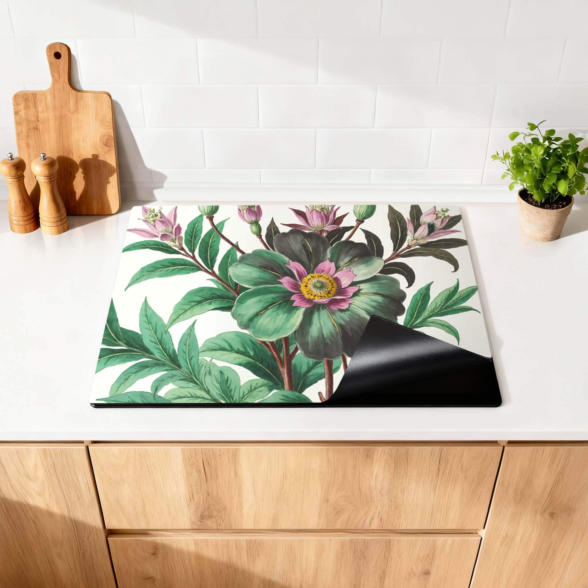 Botanical Grace – Inductie Beschermer met botanische illustraties voor je keuken.