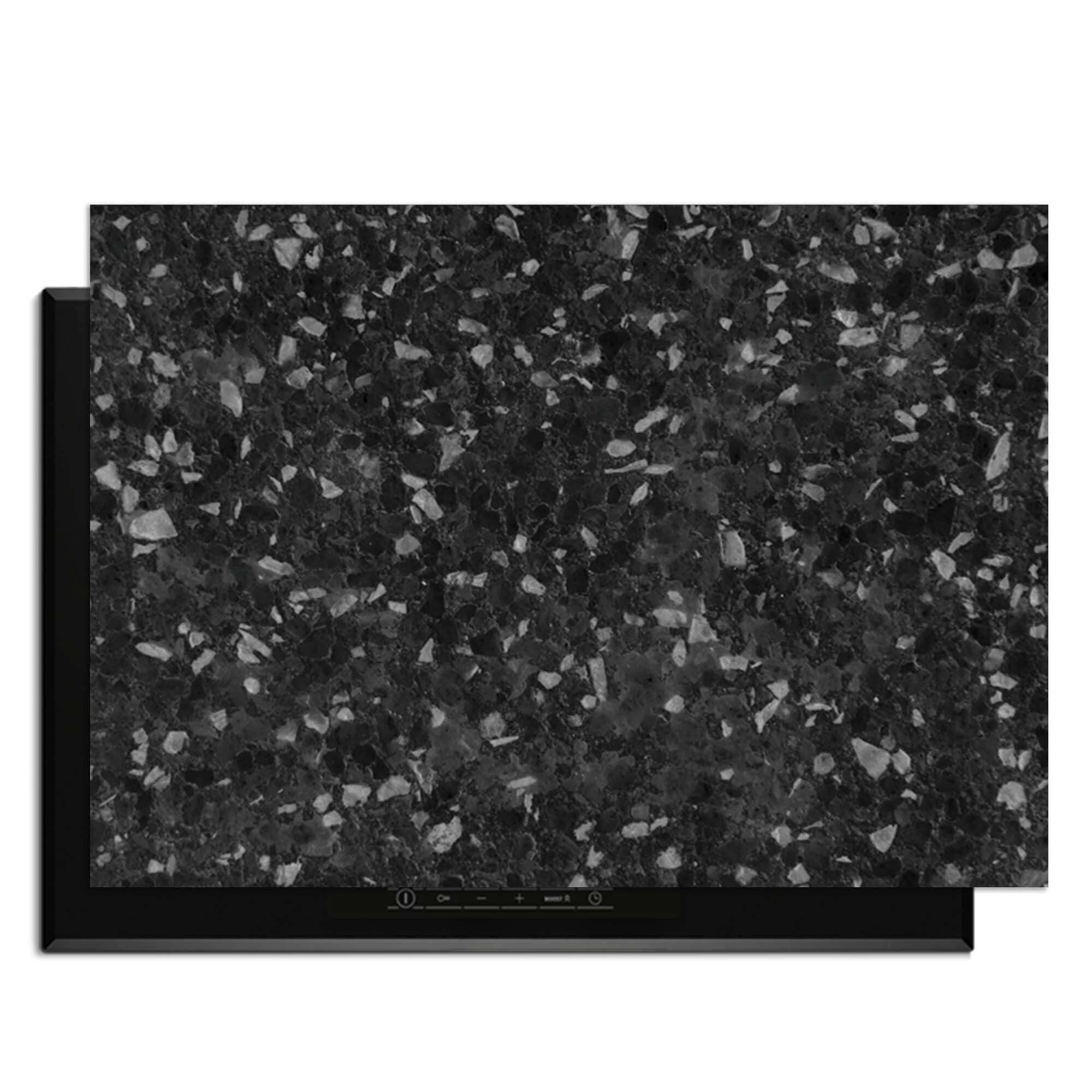 Obsidian Granite - Inductie Beschermer met een luxe zwarte granietprint en subtiele grijstinten.