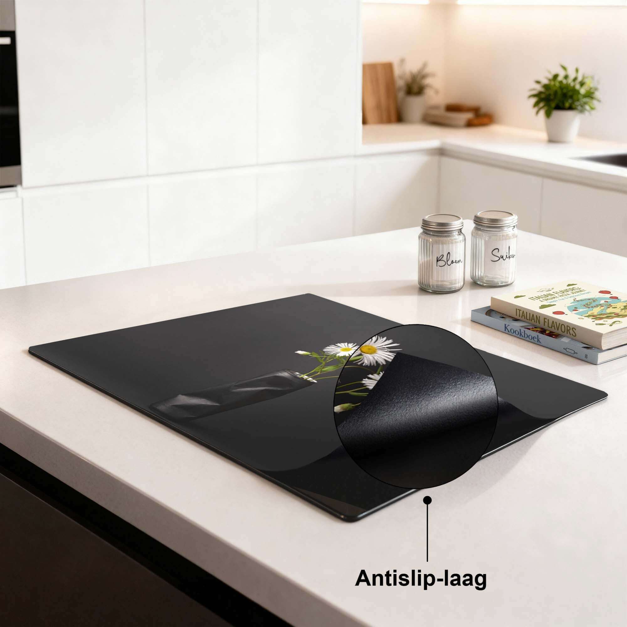 Urban Daisy - Inductie Beschermer met antislip-laag voor optimale keukenbescherming en stijl.