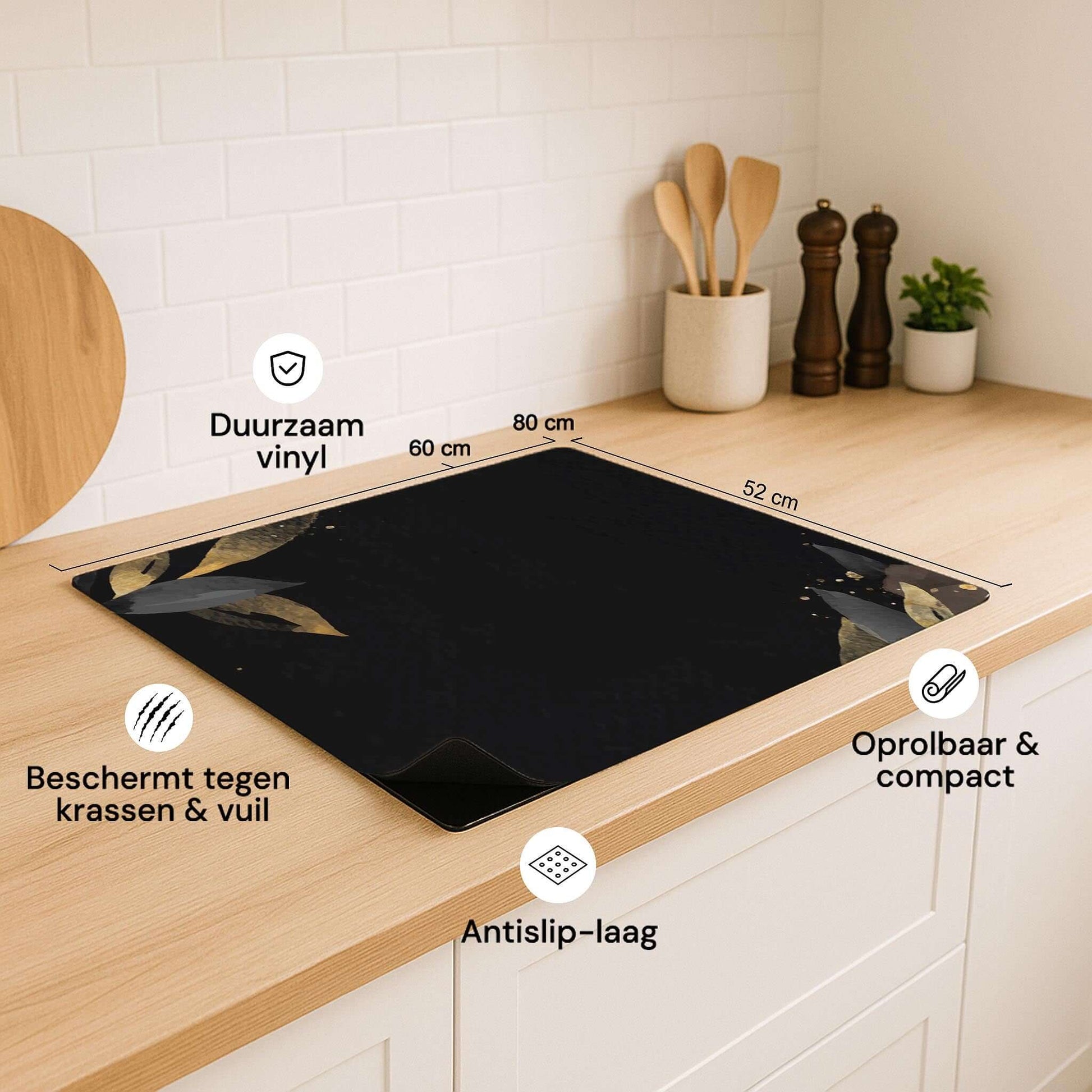 Black Olive inductie beschermer – close-up van formaat, materiaal en voordelen in minimalistisch zwart-goud design