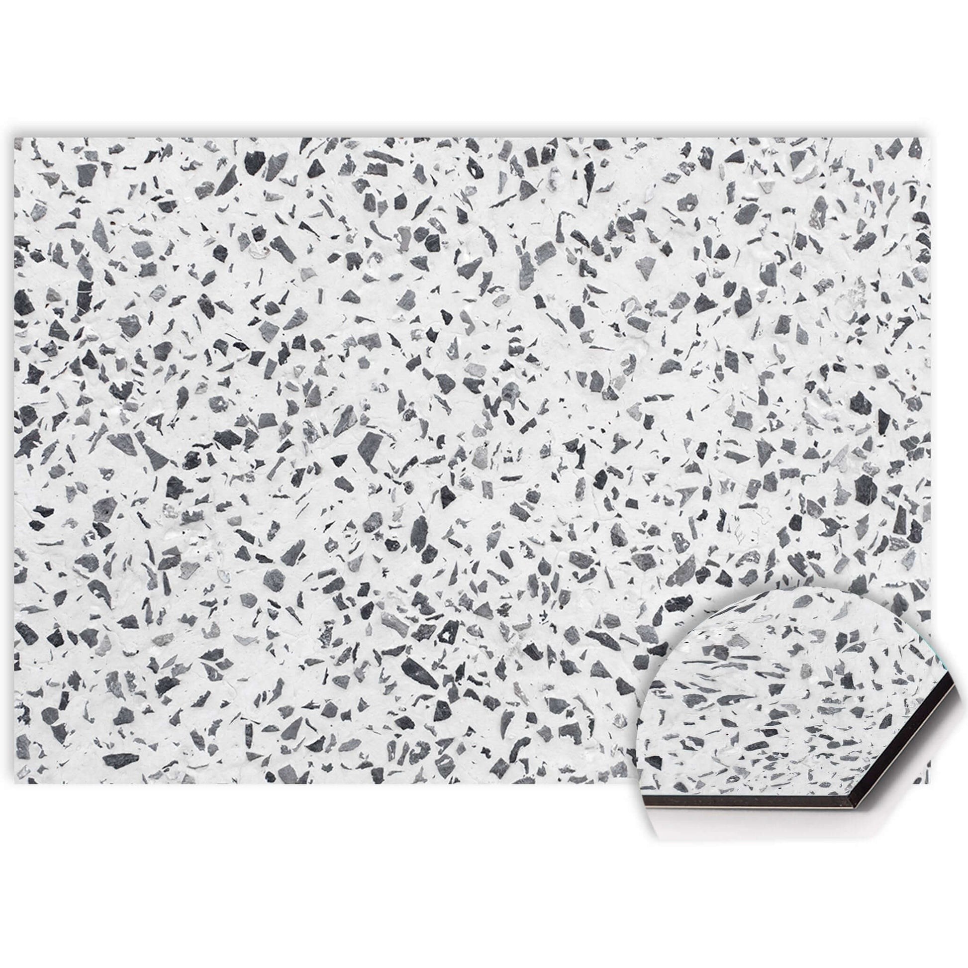 Close-up van Carrara Mist spatscherm met subtiele marmerlook op krasvast en hittebestendig Aluminium Dibond