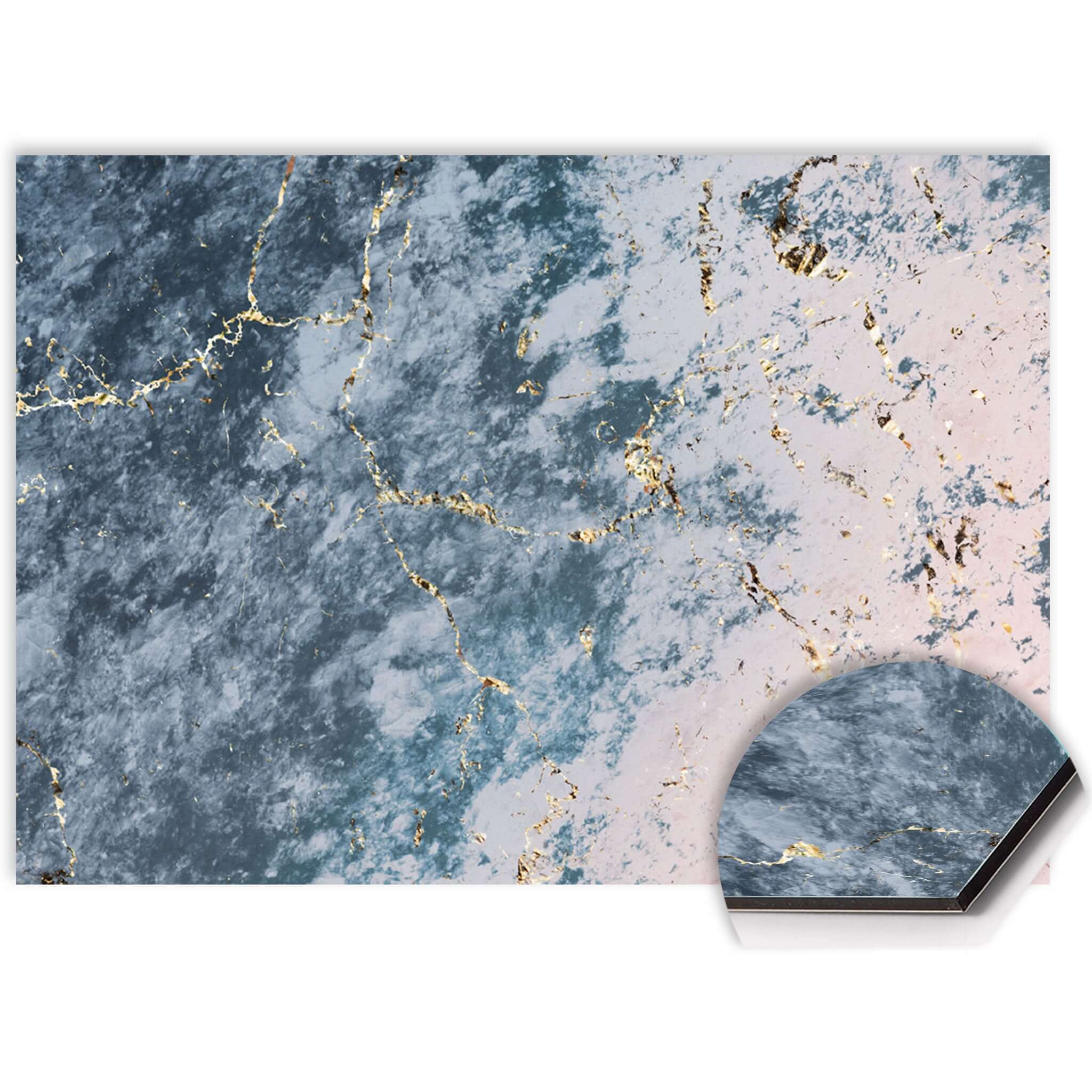 Luxe spatscherm keuken in marmerlook met oceaanblauw, roze en gouden details