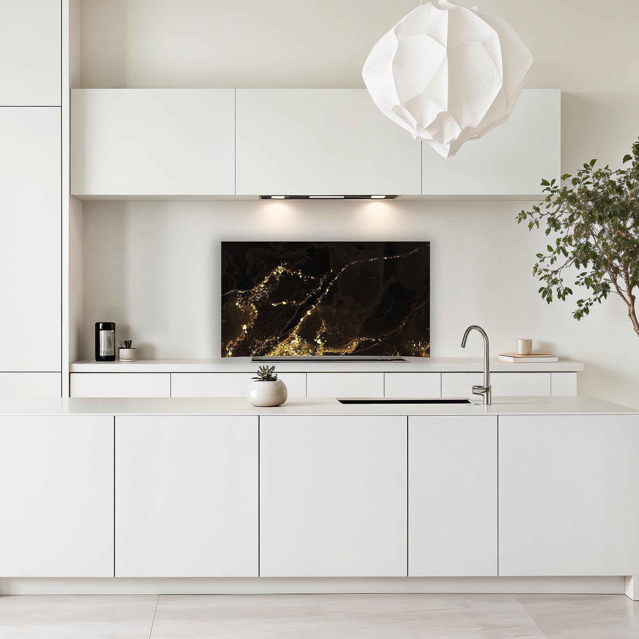 Keuken met Gilded Marble spatscherm – zwart marmer en goud