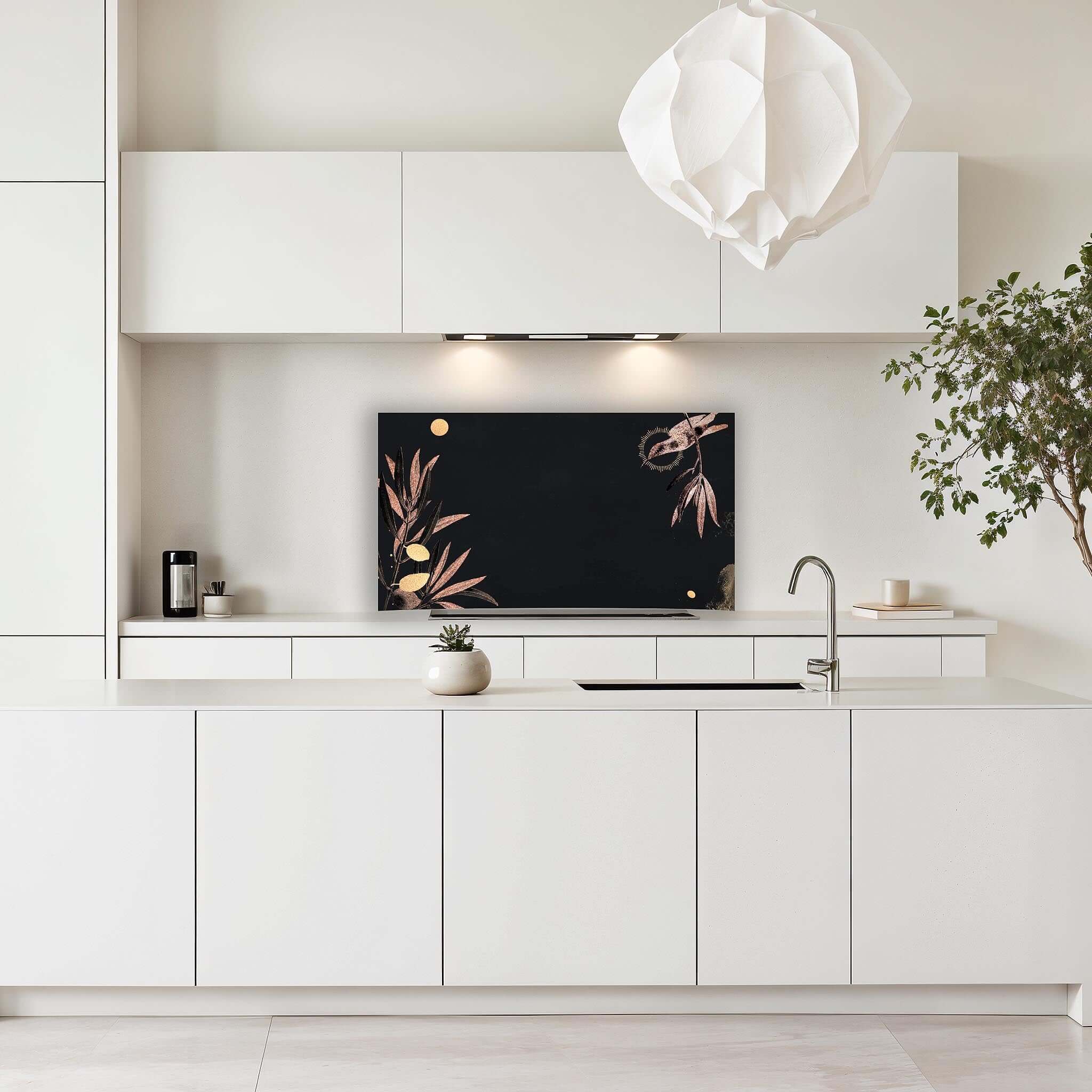 euken met wit interieur en Golden Olive spatscherm als stijlvolle eyecatcher