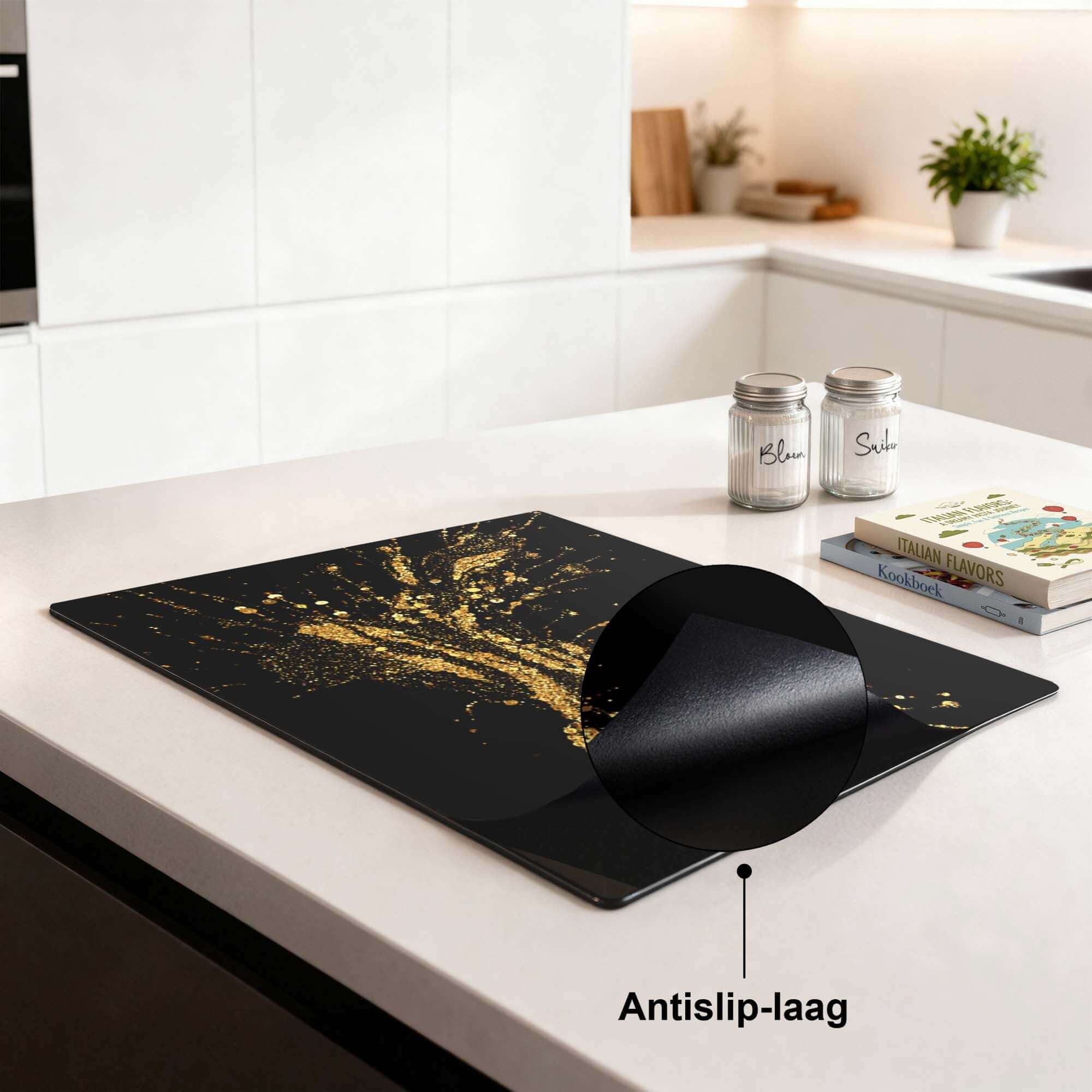 Golden Splash - Inductie Beschermer met antislip-laag voor een stijlvolle en veilige kookervaring.