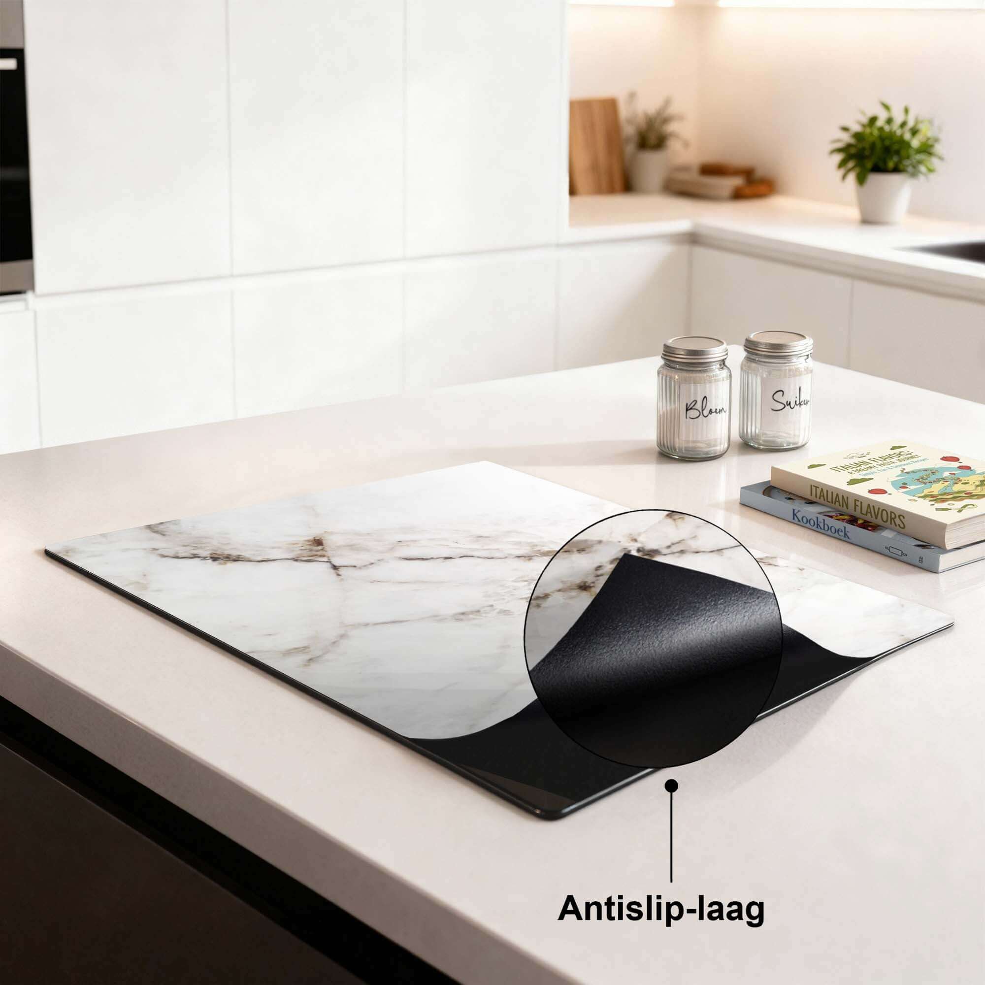 Pure Marble – Inductie Beschermer met antislip-laag, ideaal voor een elegante en veilige kookervaring.