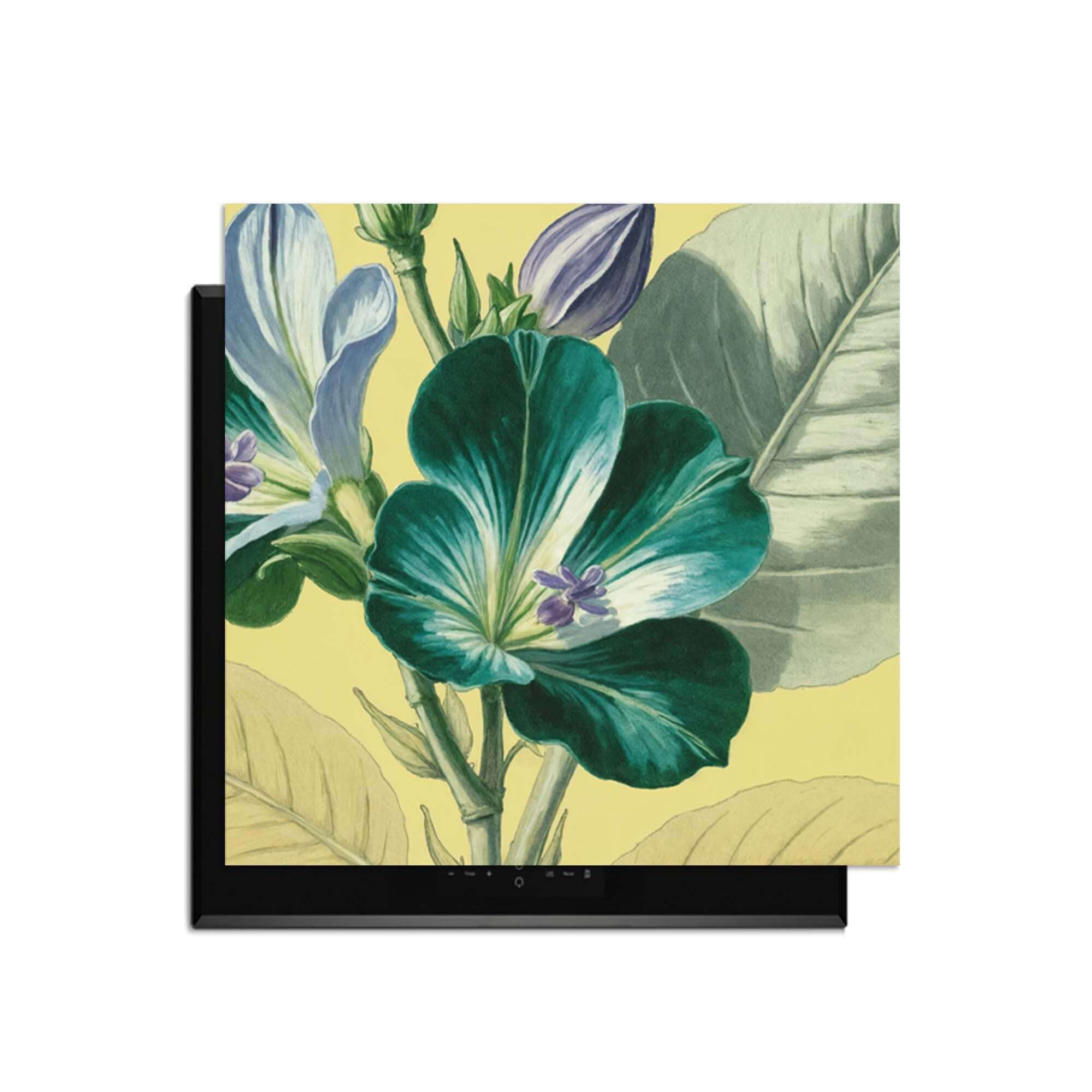 Botanical Glow – Inductie Beschermer met levendige bloemen op warm geel canvas voor een botanische keukenstijl.