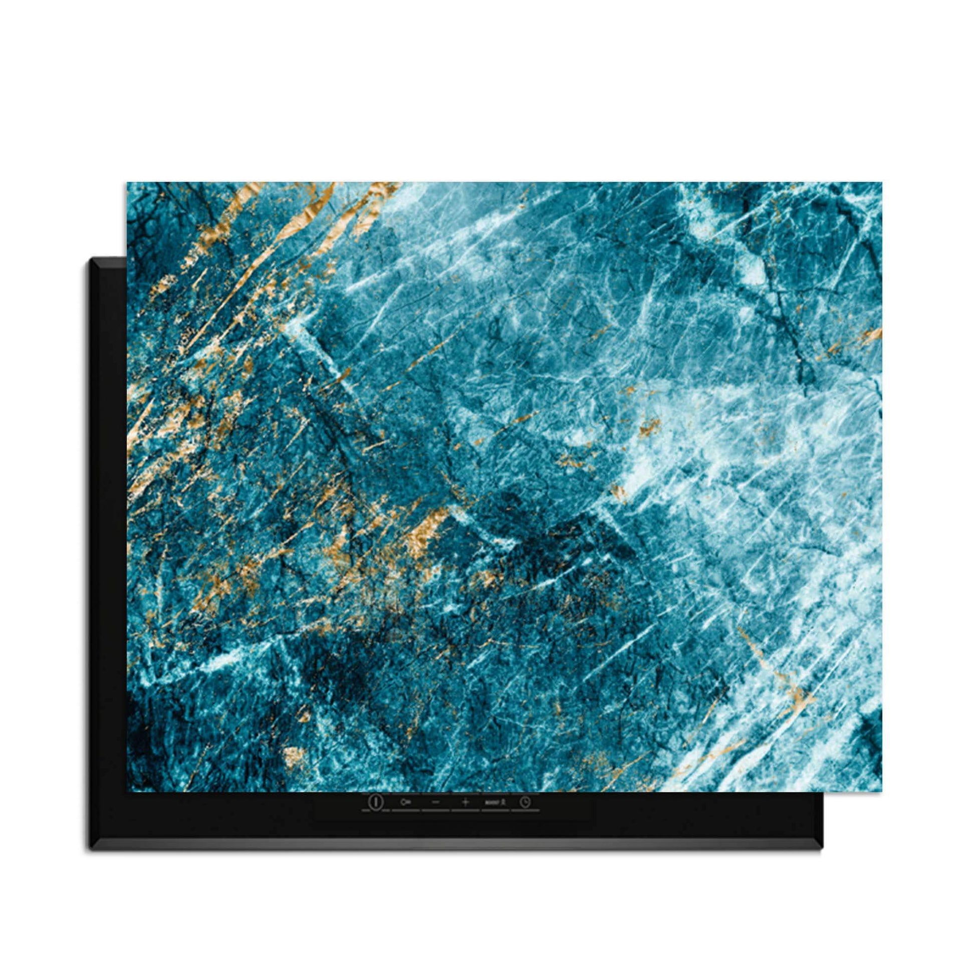 Deep Ocean Marble – Inductie Beschermer met elegant marmerpatroon in blauw en goud voor optimale bescherming.