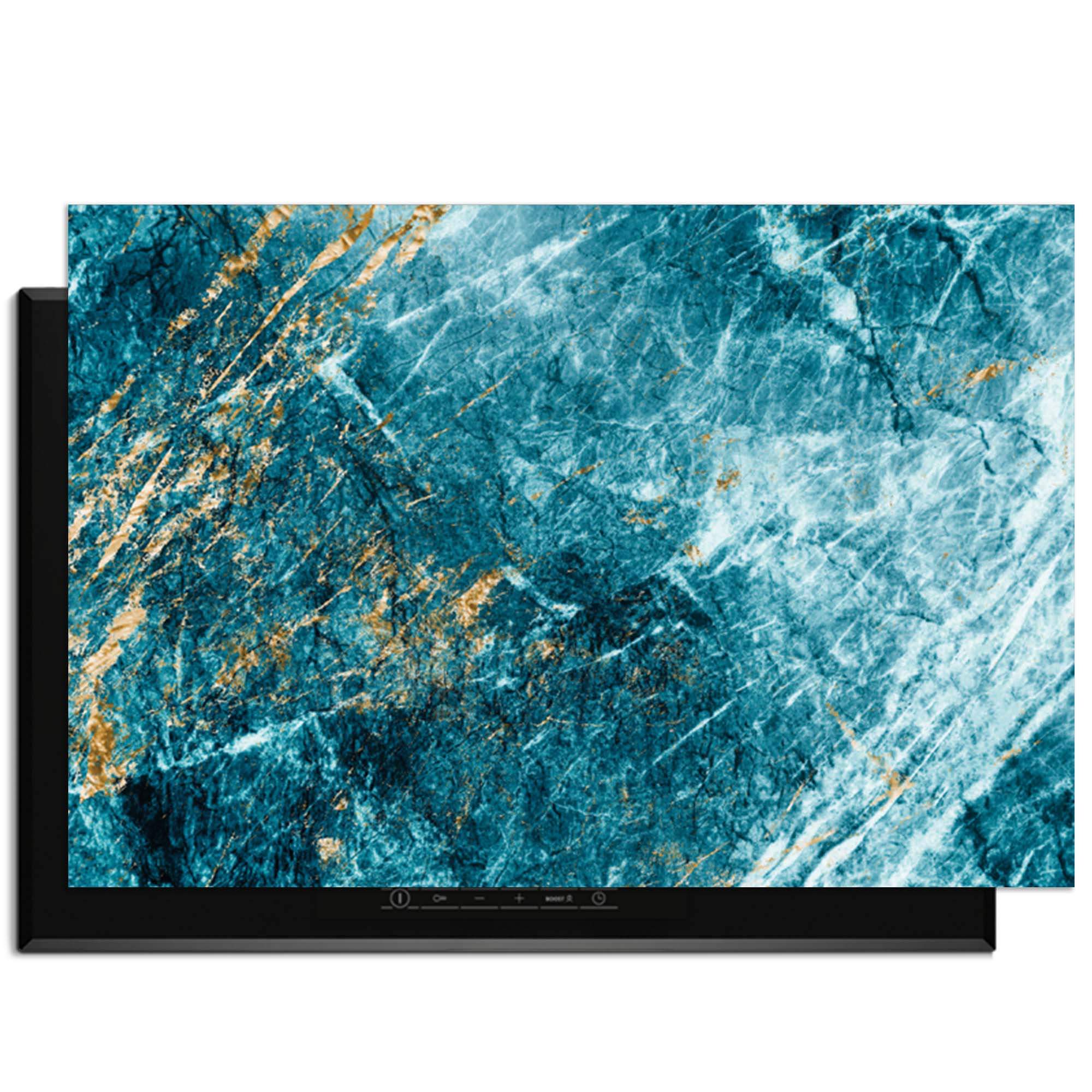 Deep Ocean Marble – Inductie Beschermer met elegant marmerpatroon in blauw met gouden accenten.