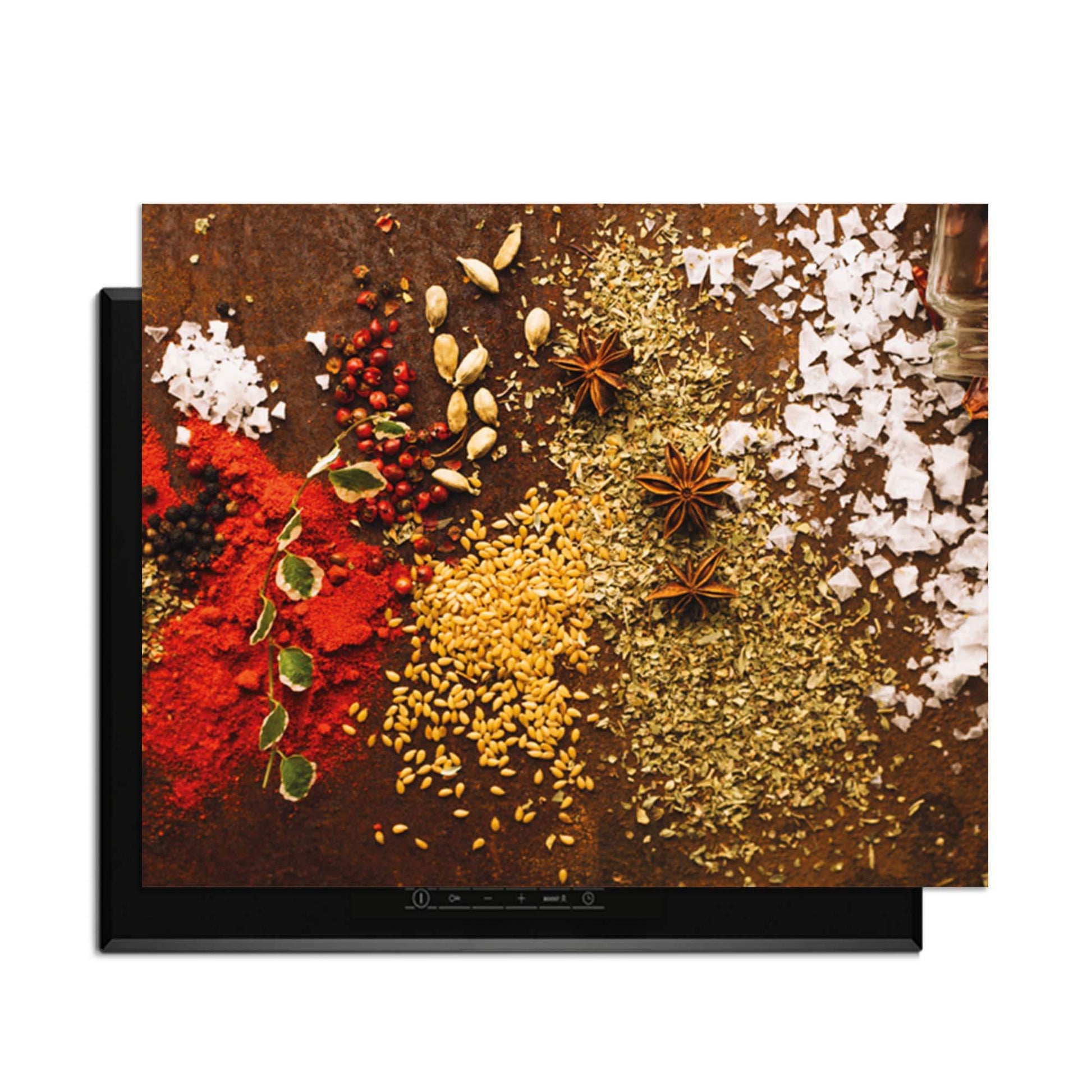 Spice Symphony – Inductie Beschermer met kleurrijke specerijen en kruiden op een inductiekookplaat