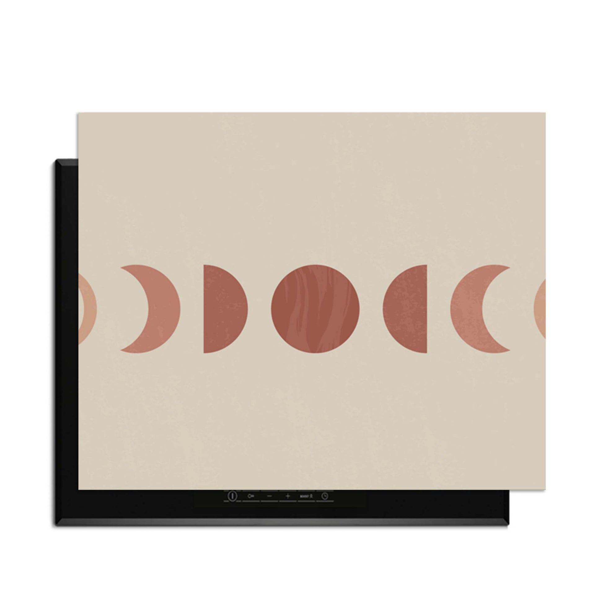 Lunar Rhythm – Japandi Inductie Beschermer met maanfasen in warme tinten voor een serene keuken.