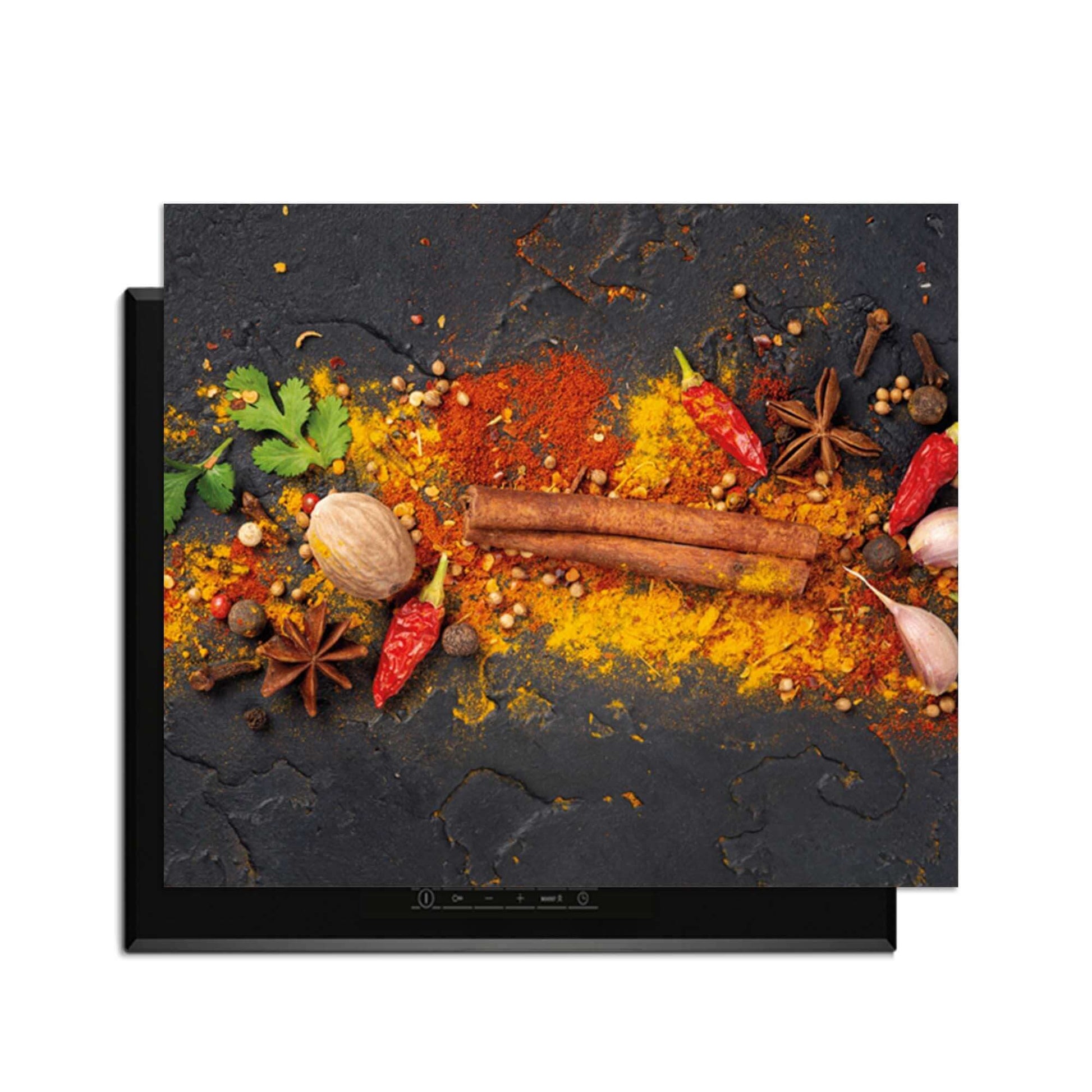 Spice Canvas – Inductie Beschermer met kleurrijk kruidenmotief op antraciete achtergrond en specerijen.