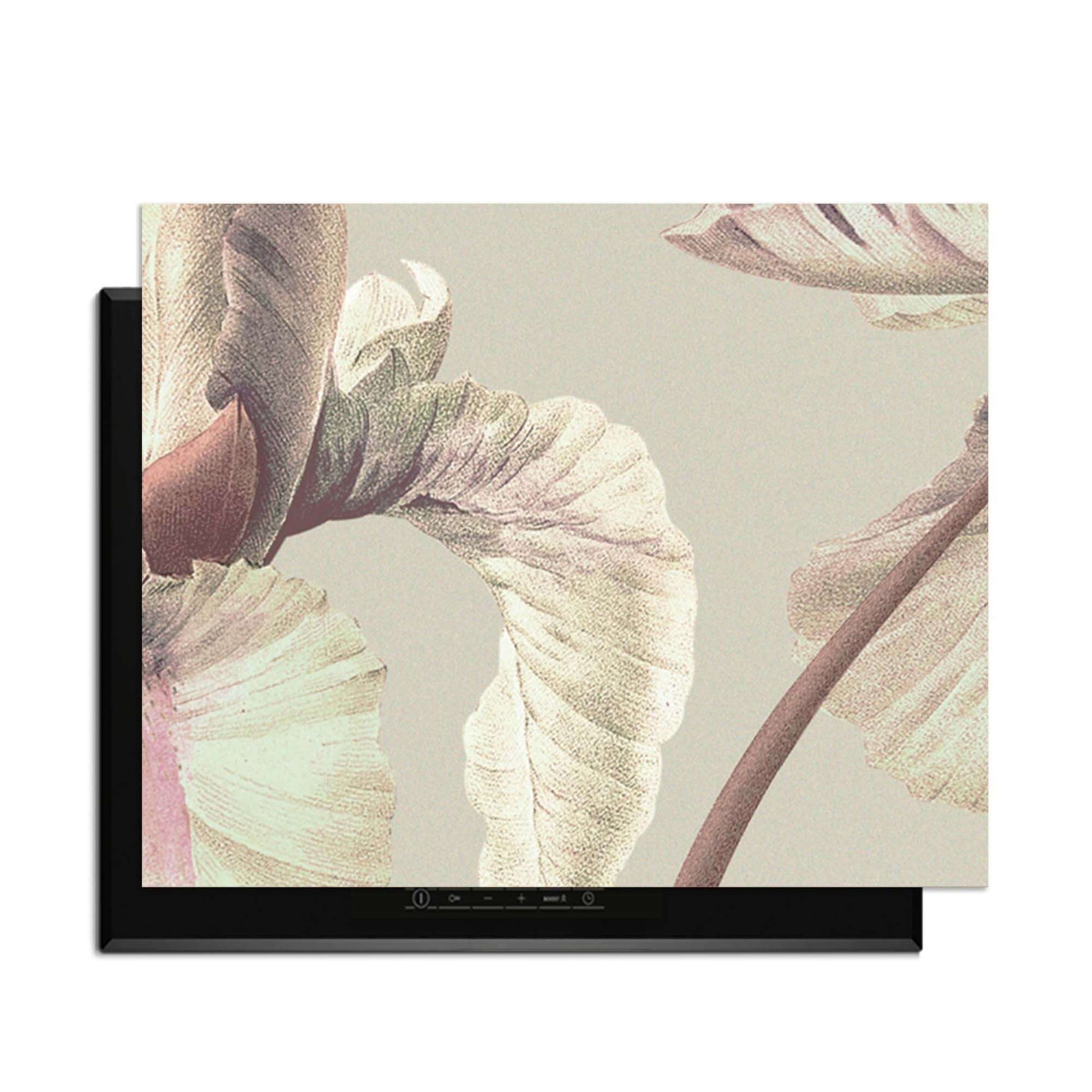 Blush Iris – Inductie Beschermer met elegant bloemenontwerp en pastelkleuren voor een stijlvolle keuken.