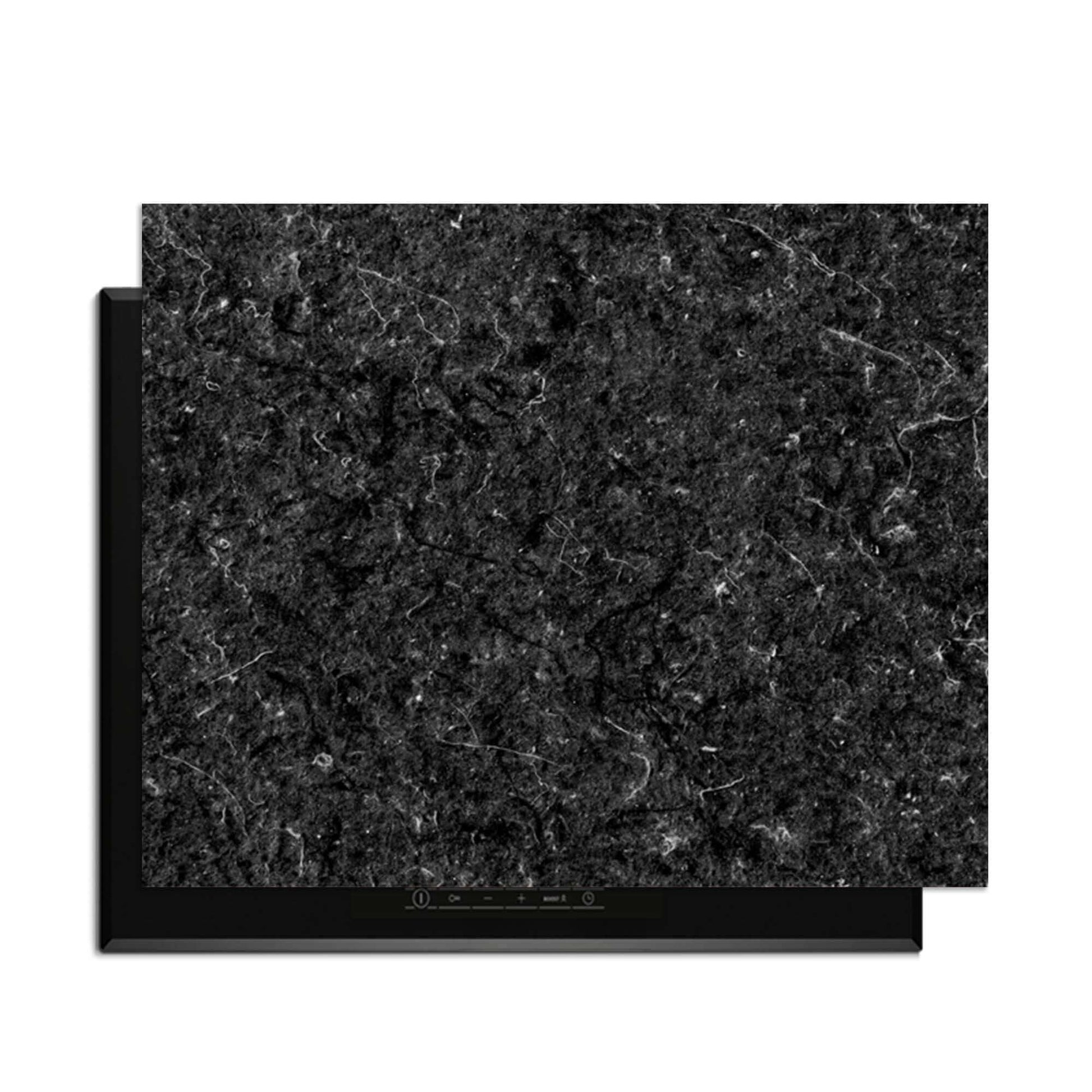 Nero Marble - Inductie Beschermer, elegant zwart marmer voor bescherming van inductiekookplaat.