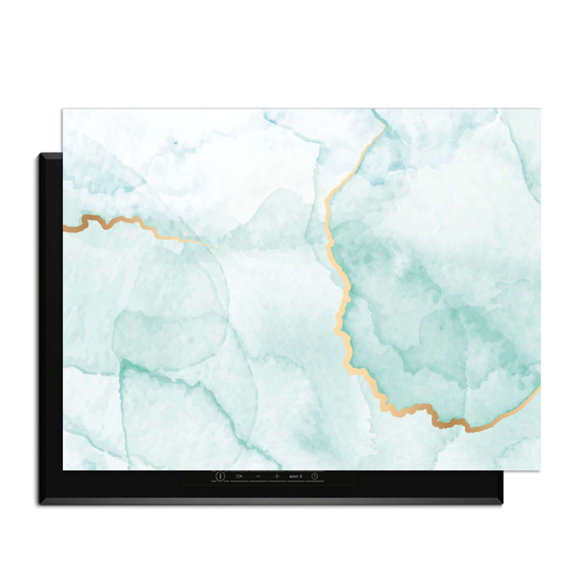 Misty Jade – Inductie Beschermer met zacht jadegroen en gouden accenten voor een elegante keuken.