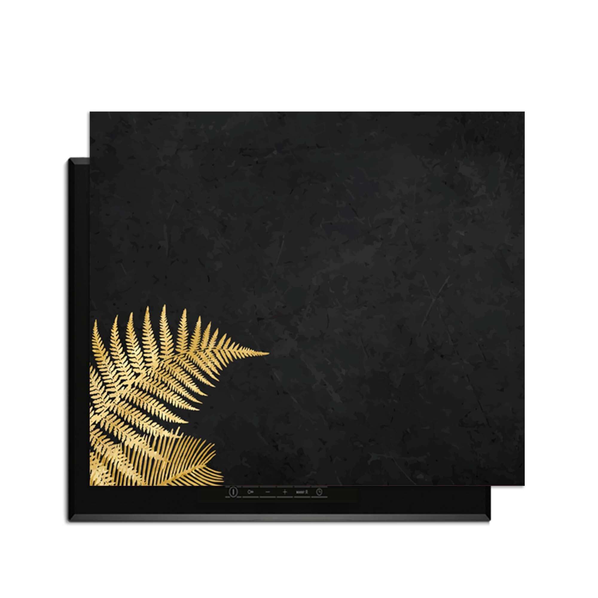 Golden Fern Touch – Inductie Beschermer met gouden varens op een zwarte achtergrond voor luxe uitstraling.