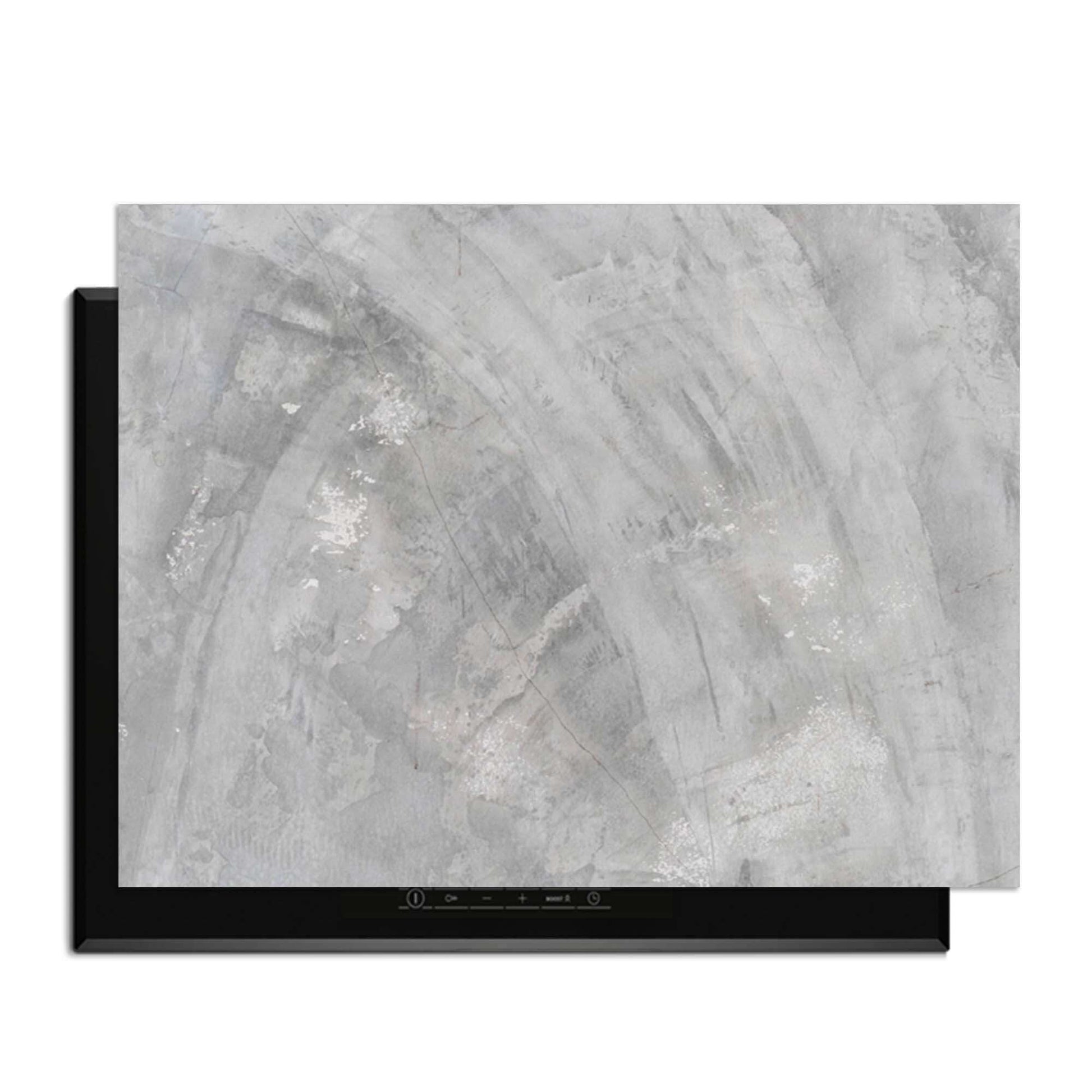 Concrete Flow - Induktionsschutz für eine moderne Küche mit weichen Grautönen und fließenden Mustern.