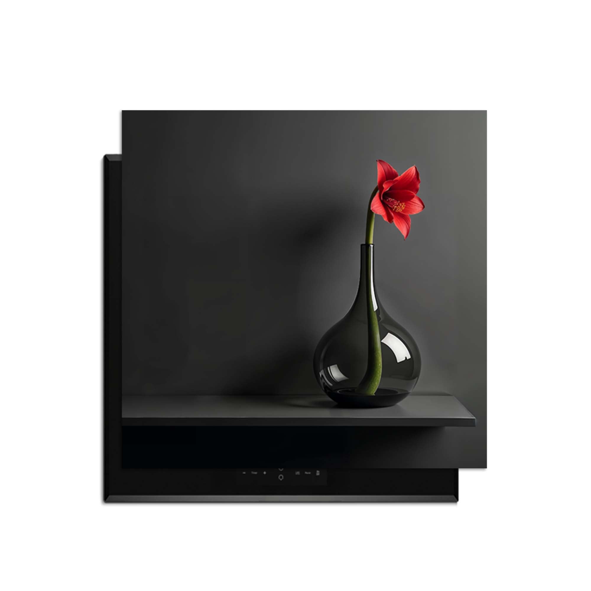 Crimson Silence - Induction Protector mit stilvoller Vase und Blume auf einer modernen Arbeitsplatte.
