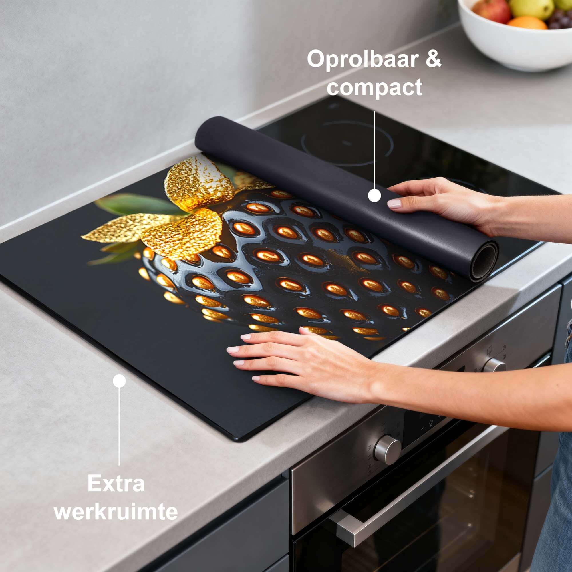 Golden Berry - Inductie Beschermer op inductiekookplaat, oprolbaar en compact voor extra werkruimte.