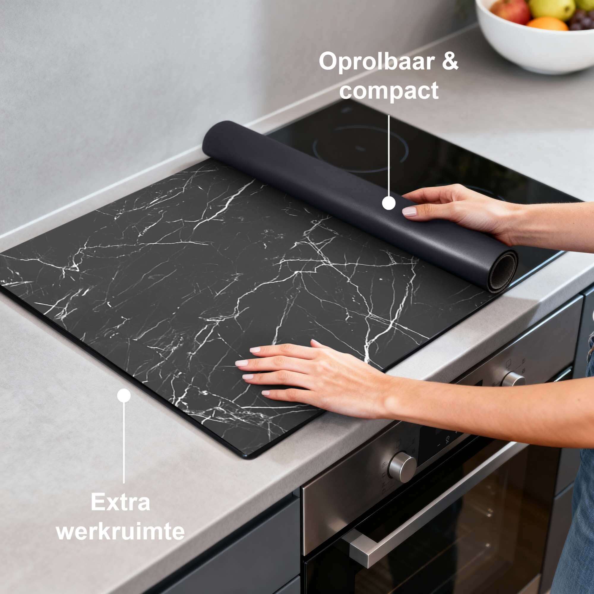 Obsidian Marble - Inductie Beschermer op inductiekookplaat, biedt extra werkruimte en bescherming.