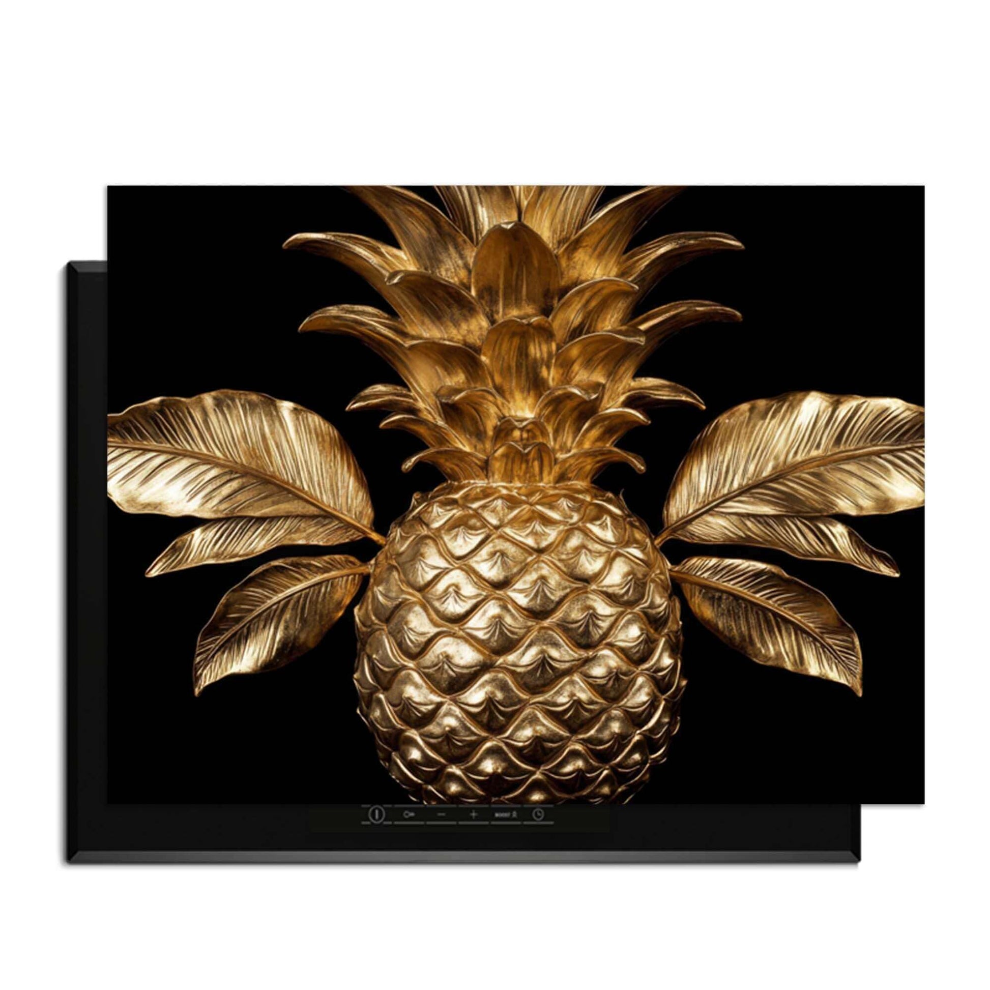 Pine Luxe - Inductie Beschermer met een gouden ananas design voor stijlvol gebruik in de keuken.