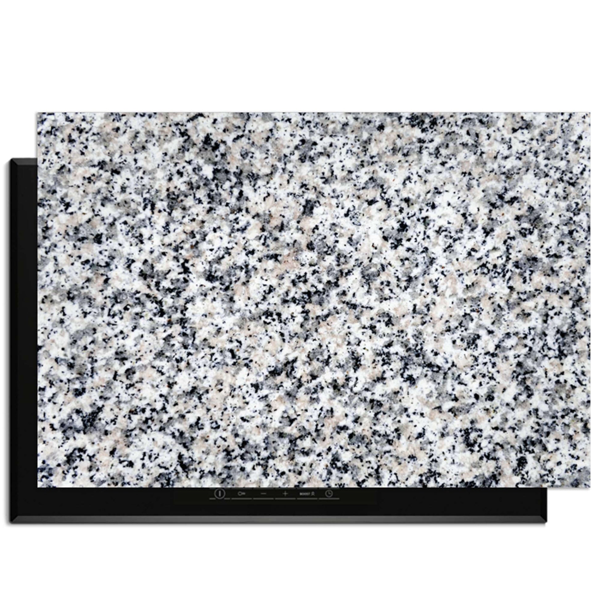 Classic Granite - Induktionsschutz auf einem Induktionskochfeld, mit einer eleganten Granitoberfläche und Schutz.