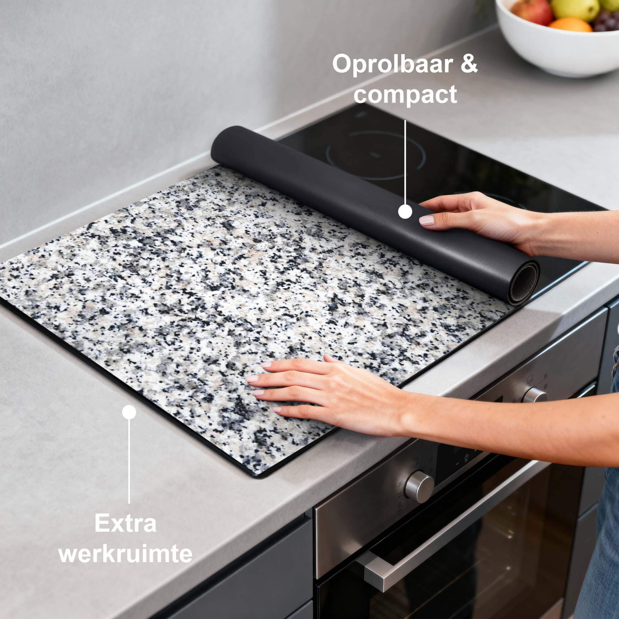Classic Granite - Induction Protector auf einem Induktionskochfeld, für zusätzlichen Schutz und Stil in der Küche.