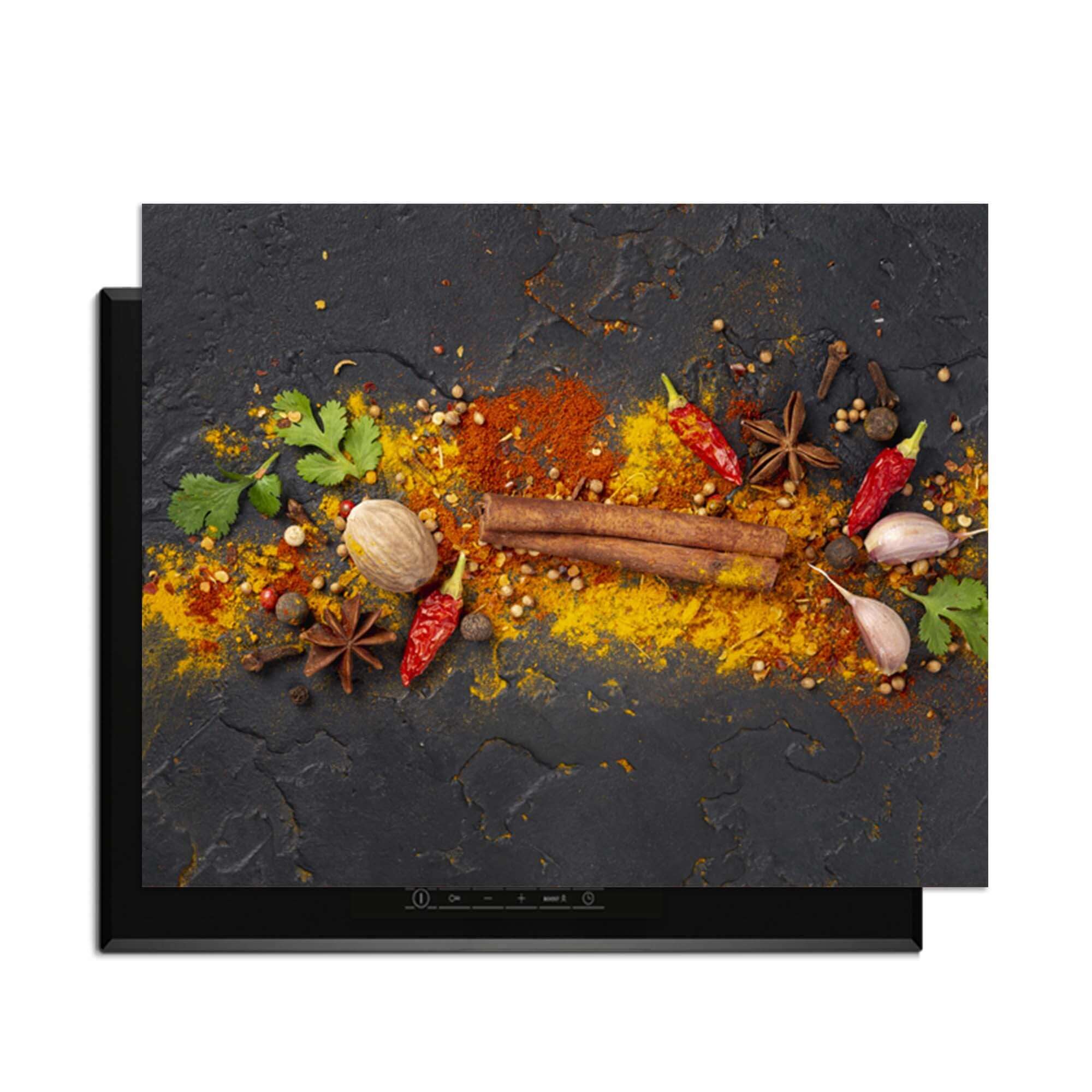 Spice Explosion - Inductie Beschermer met kruiden en specerijen op een moderne kookplaat.