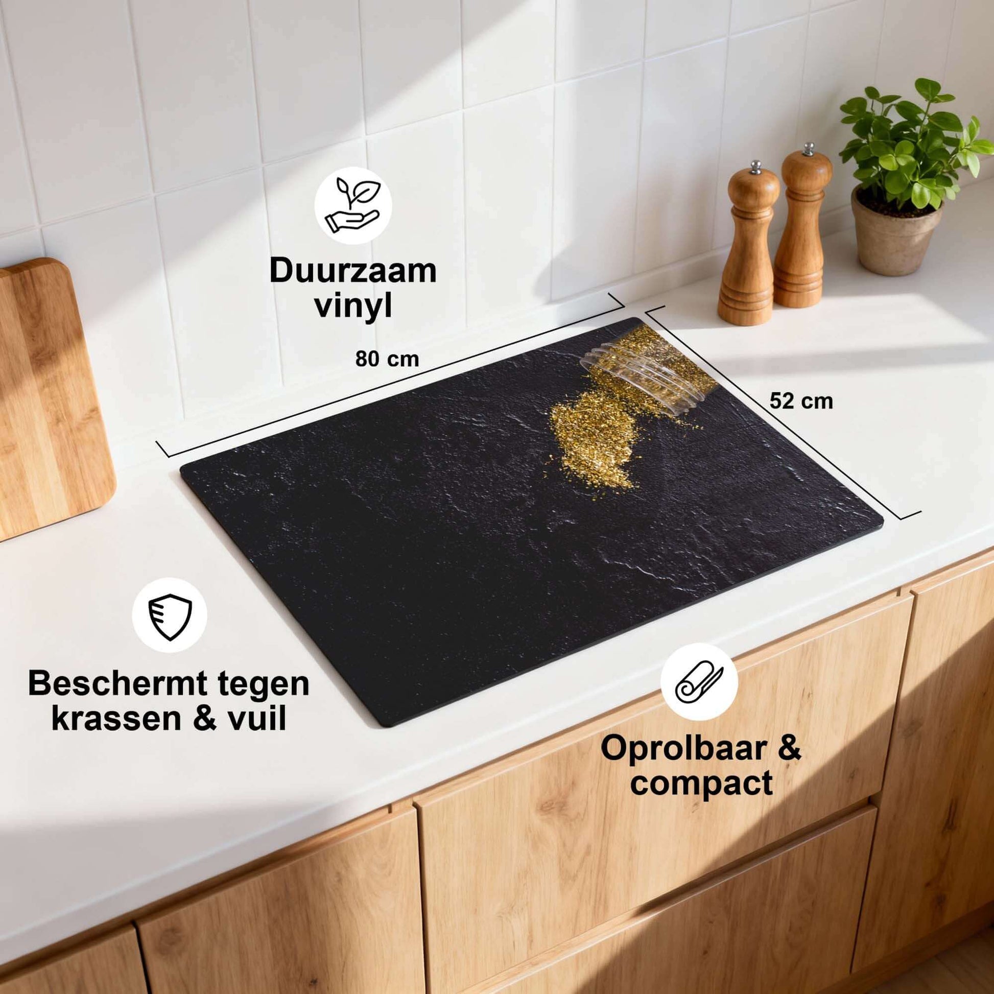 Spilled Gold - Inductie Beschermer op een keukenblad, duurzaam vinyl ter bescherming tegen krassen en vuil.