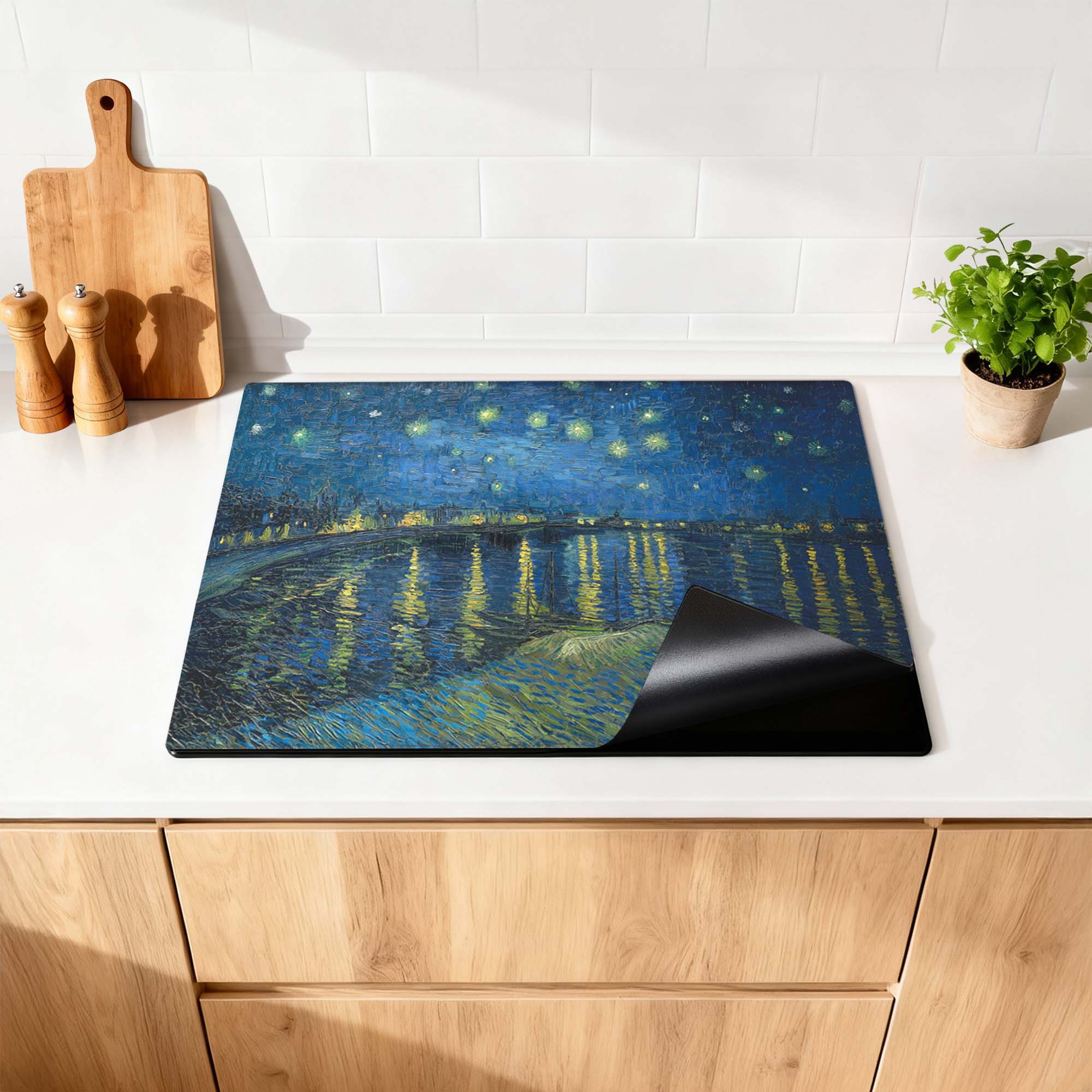 Sterrennacht boven de Rhône – Inductie Beschermer met sterren en waterreflecties voor een romantische sfeer in de keuken.