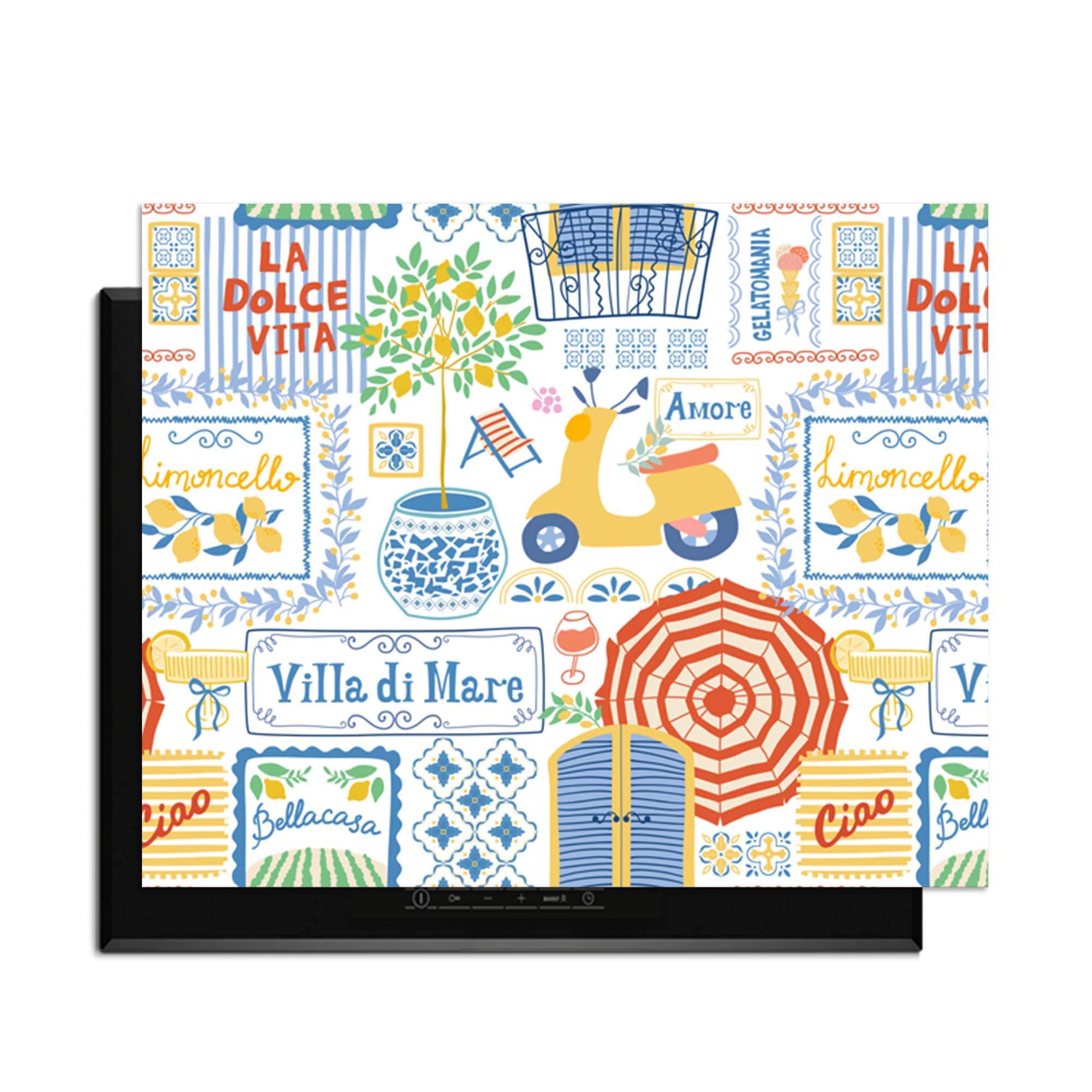 Villa Mare - Inductie Beschermer, een vrolijke collage met mediterrane iconen, beschermt je inductieplaat in Italiaanse stijl.