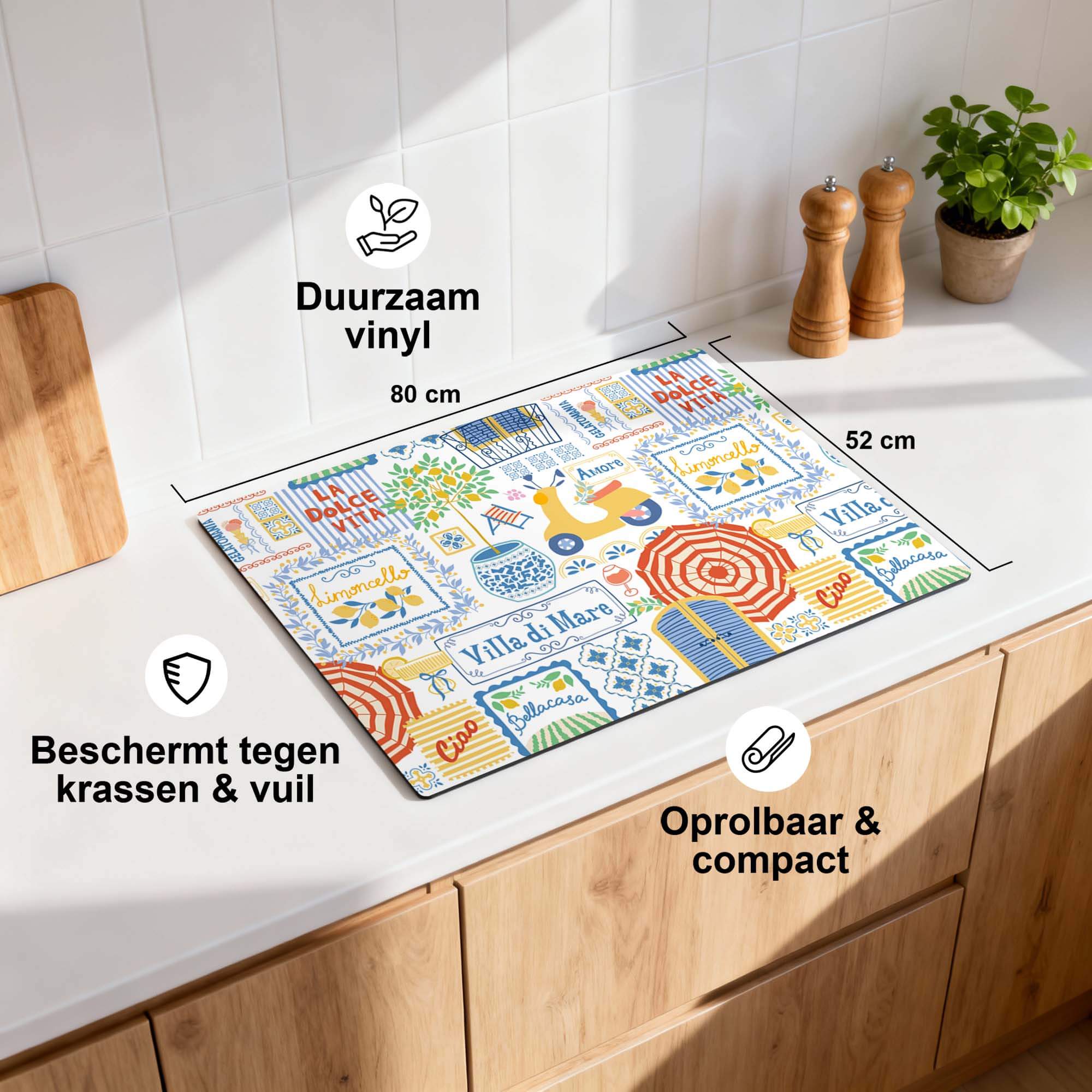 Villa Mare - Inductie Beschermer met mediterrane iconen, duurzaam vinyl, beschermt inductieplaat in zomerse stijl, 80x52 cm.
