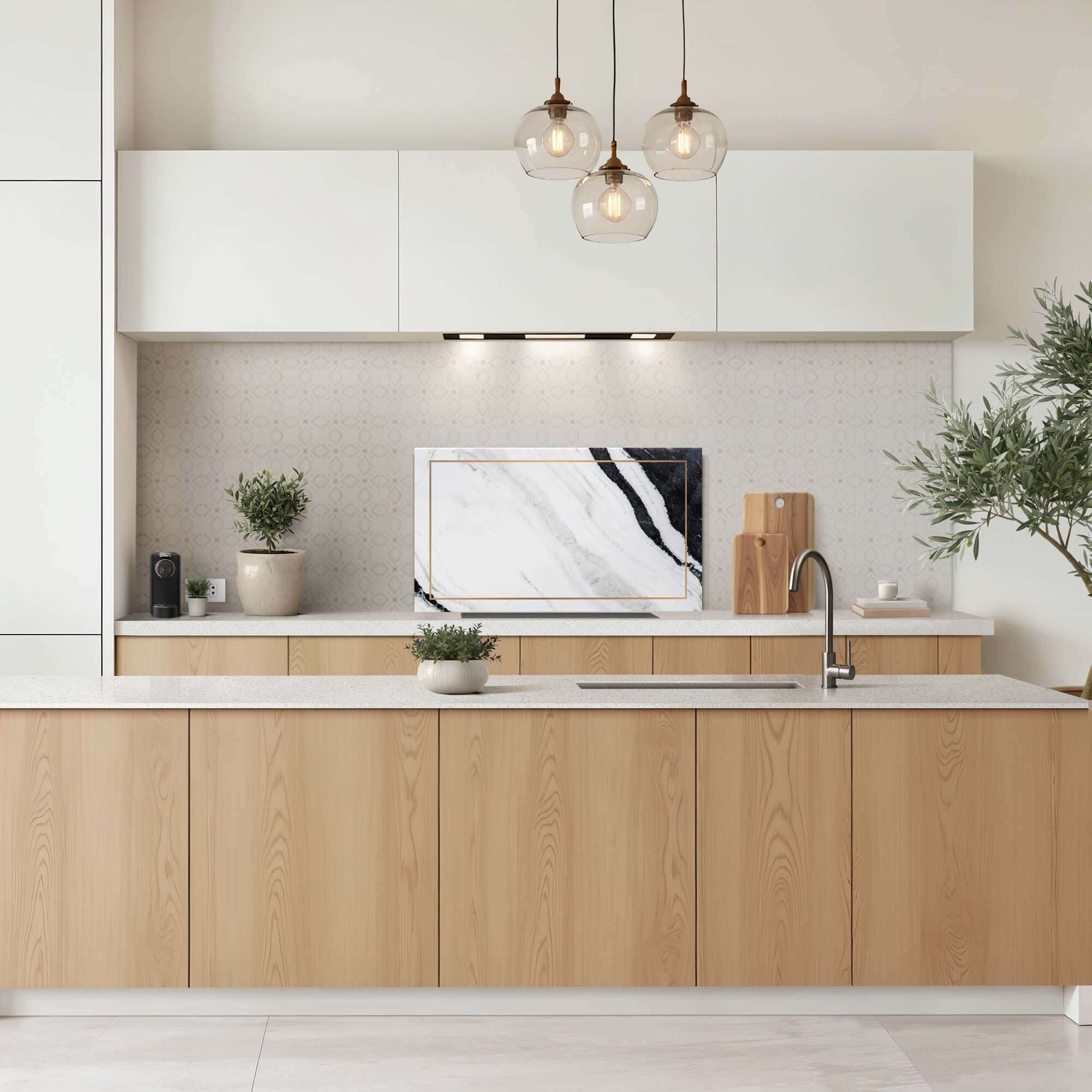 Moderne keuken met Marble Modern Spatscherm, stijlvol met marmerlook en gouden accent. Ideaal als spatscherm of spatwand.