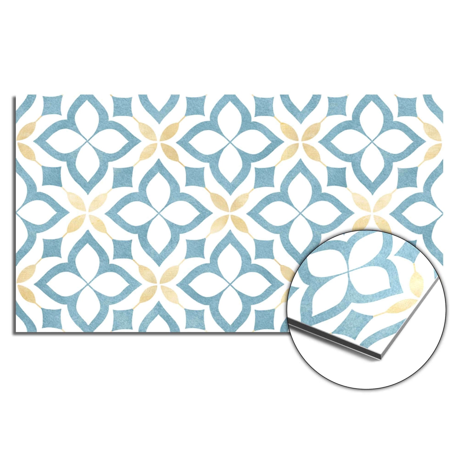 Deep Floral Cross Spatscherm met bloemenpatroon, een kleurrijk keuken spatscherm en spatwand in warme goud- en blauwtinten.