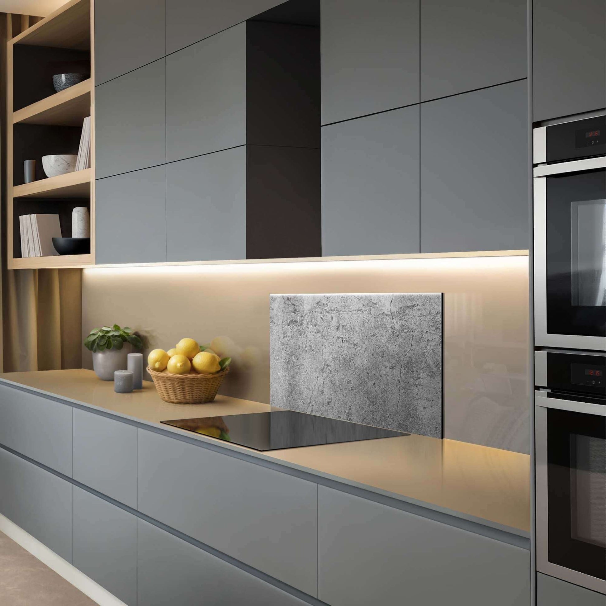 Industrial Raw Spatscherm voor keuken, gemaakt van aluminium dibond, krasvast en hittebestendig spatwand.