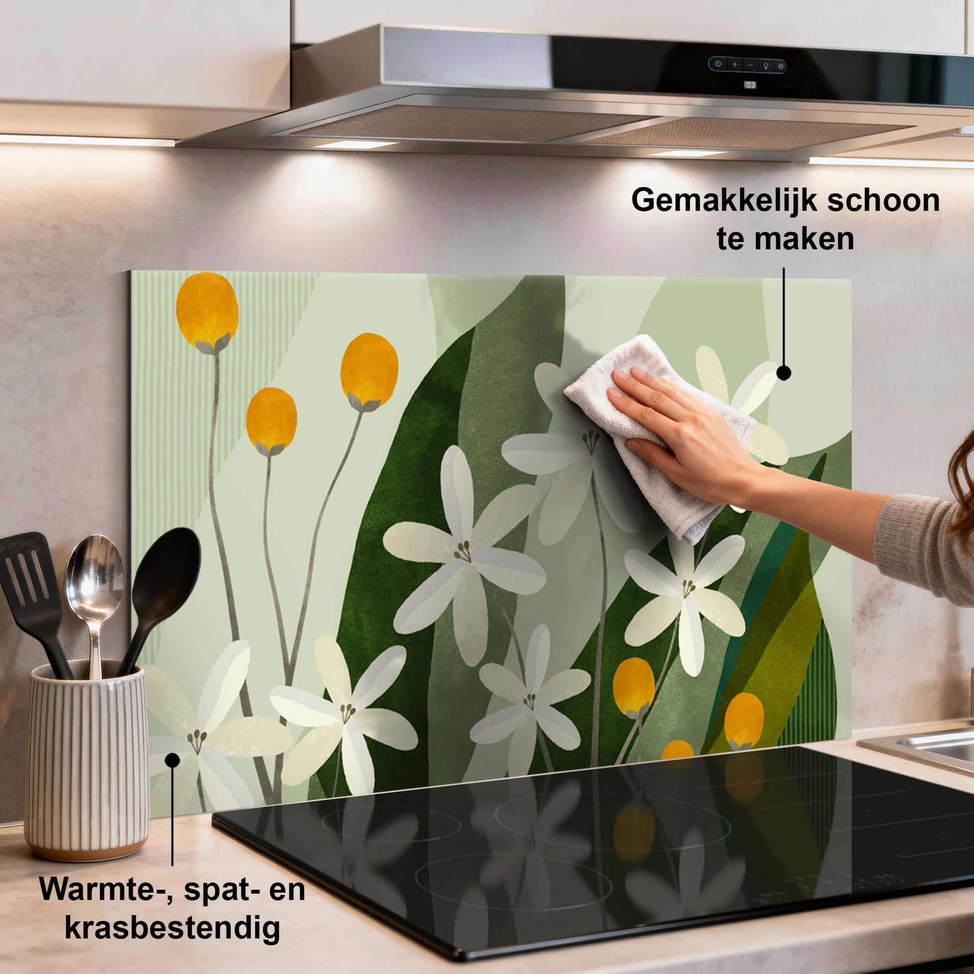 Ivory Spheres Spatscherm met bloemen en groene bladeren als spatwand in de keuken, eenvoudig schoon te maken en hittebestendig.