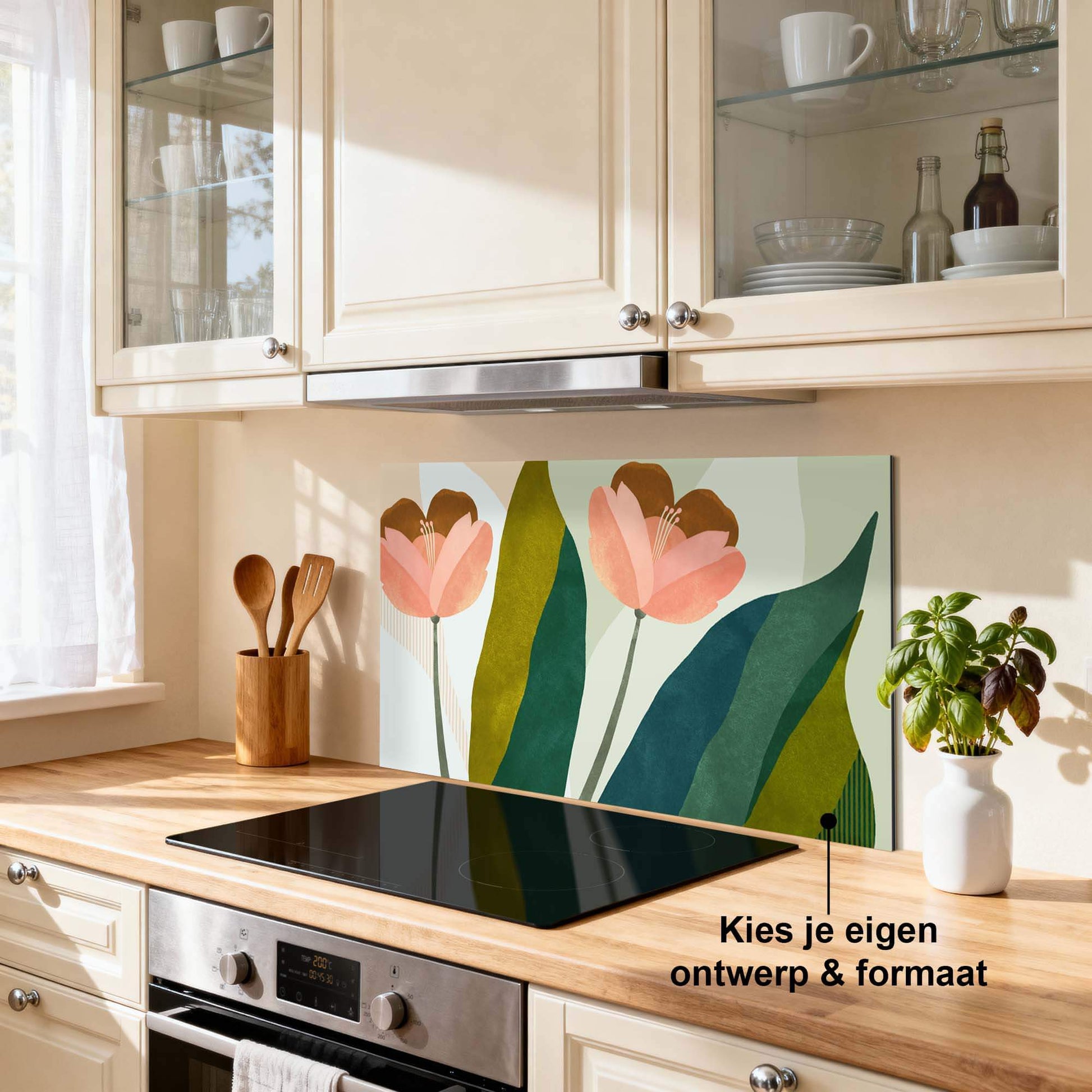 Peach Blooms Spatscherm met botanisch design in keuken, hittebestendig en duurzaam. Elegante keuken spatscherm en spatwand.