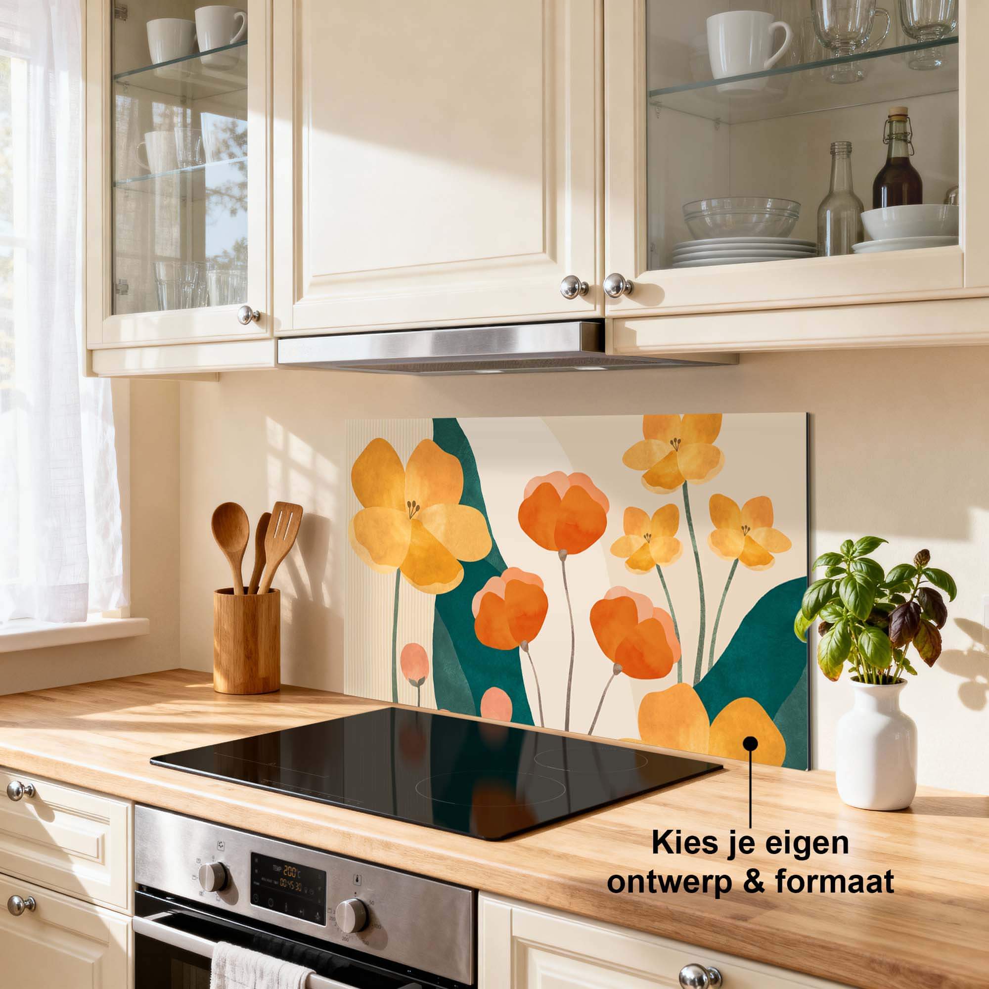 Sunny Field Spatscherm met botanisch design voor een moderne keuken, hittebestendige en duurzame spatwand met gele en oranje bloemen.
