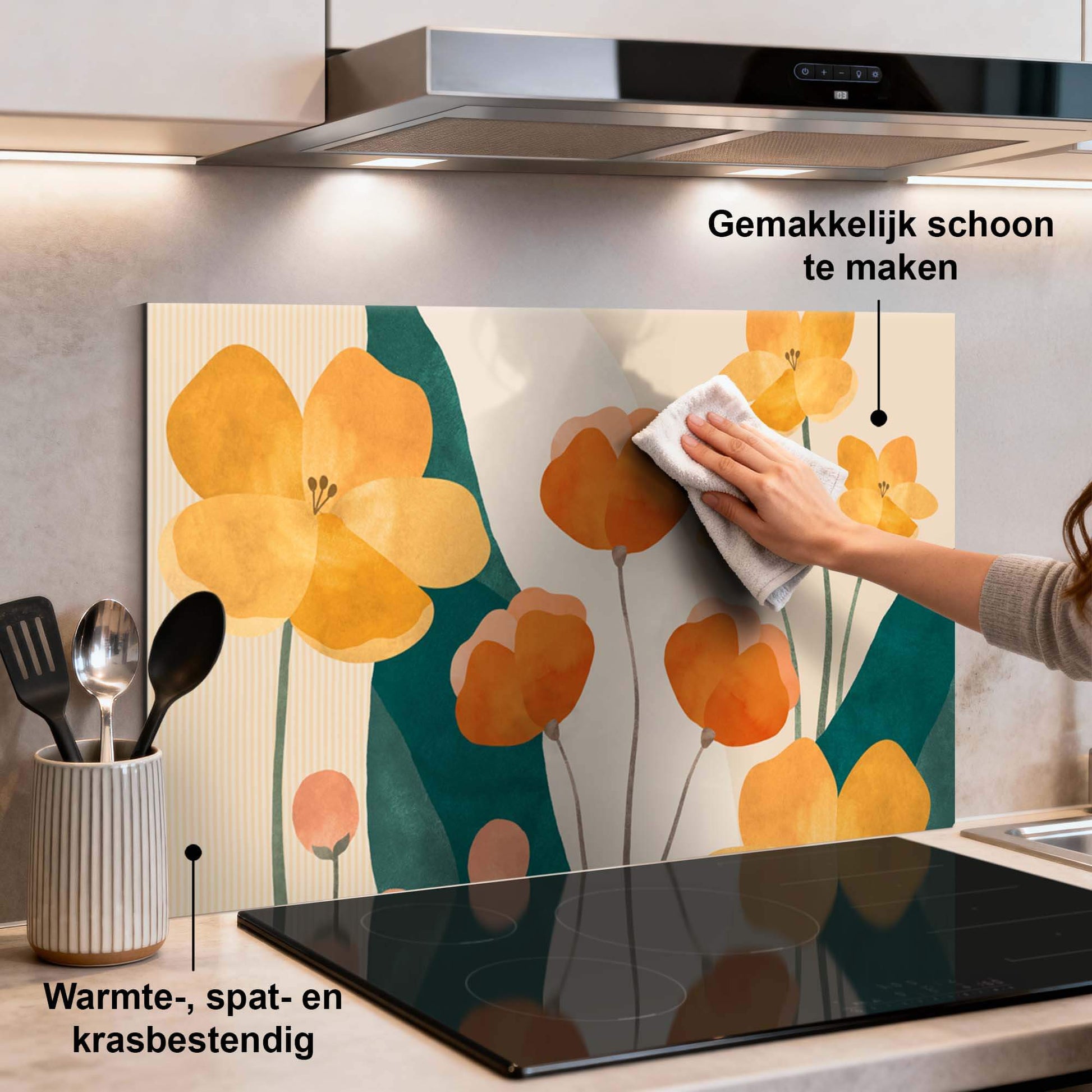 Sunny Field Spatscherm met botanisch design, hittebestendig en makkelijk te reinigen keuken spatscherm met oranje en gele bloemen.