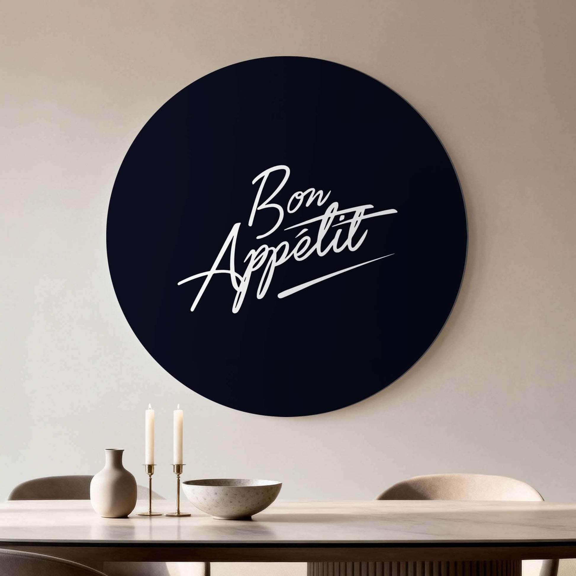 Bon Appétit Midnight Edition - Muurcirkel, stijlvolle zwarte muurcirkel met wit “Bon Appétit”-schrift, modern en minimalistisch voor keuken of eetkamer.