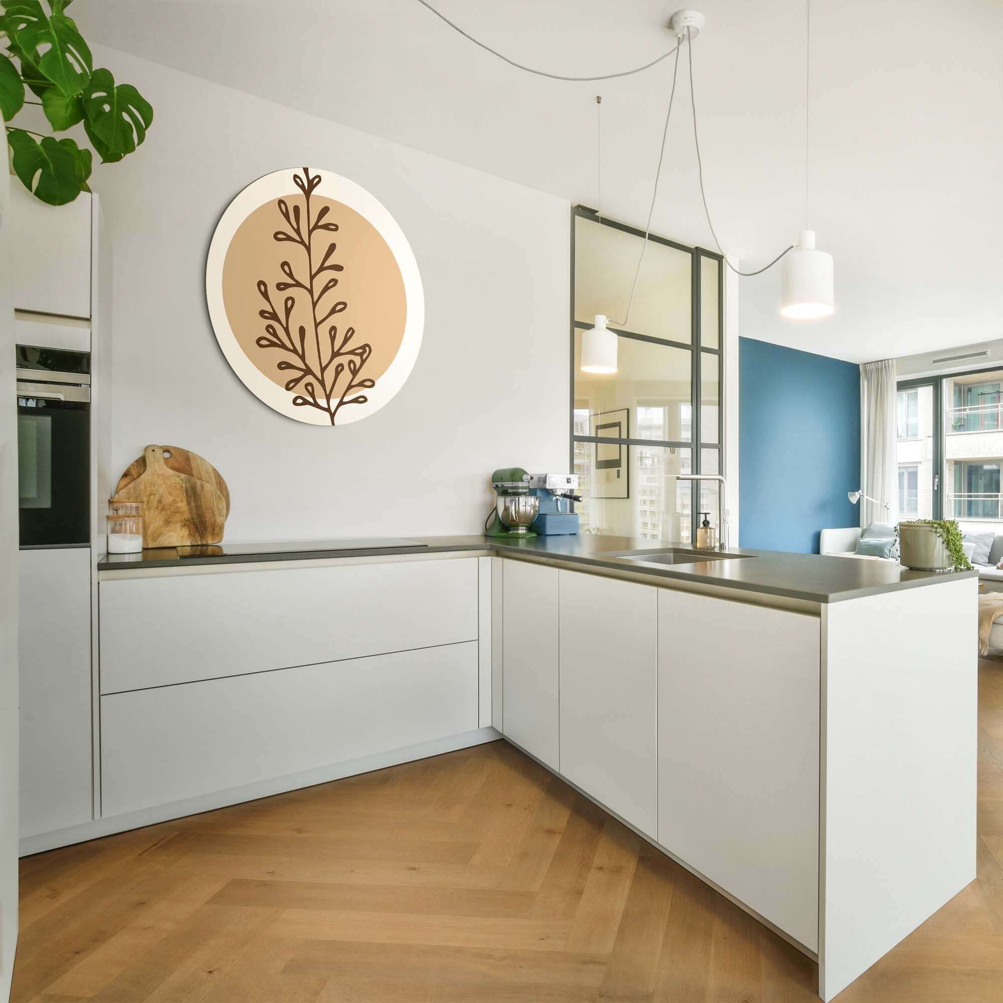 Earthy Branch Form - Muurcirkel geïnstalleerd in moderne keuken, een zachte muurschildering in warme aardetinten, wandcirkel decor